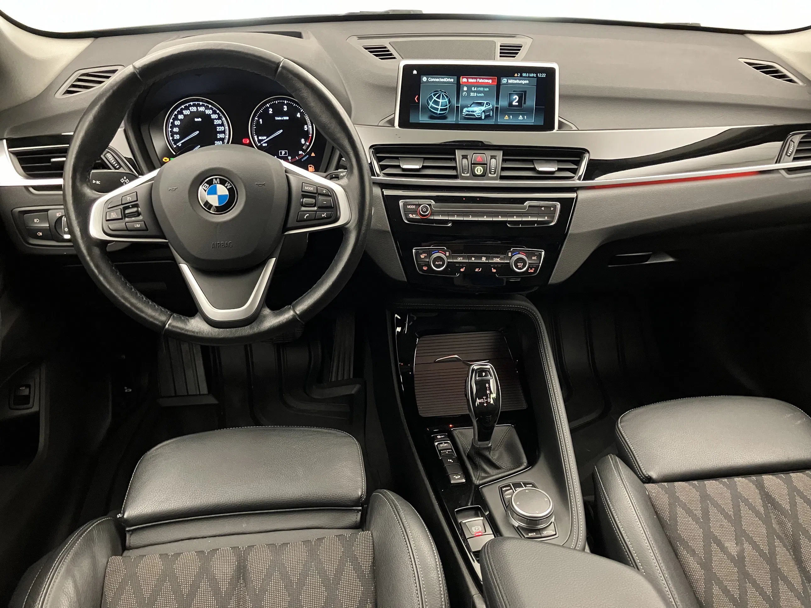 BMW X1 xDrive 20d Aut. | Bild 12 von 27