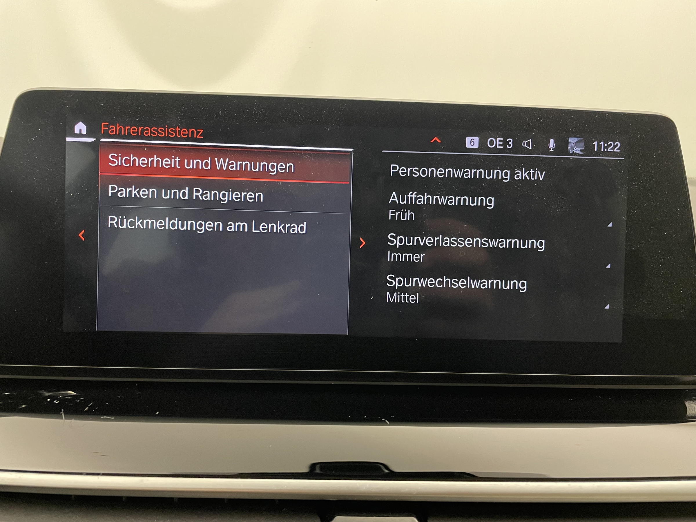 BMW 518d Touring Aut. | Bild 21 von 31