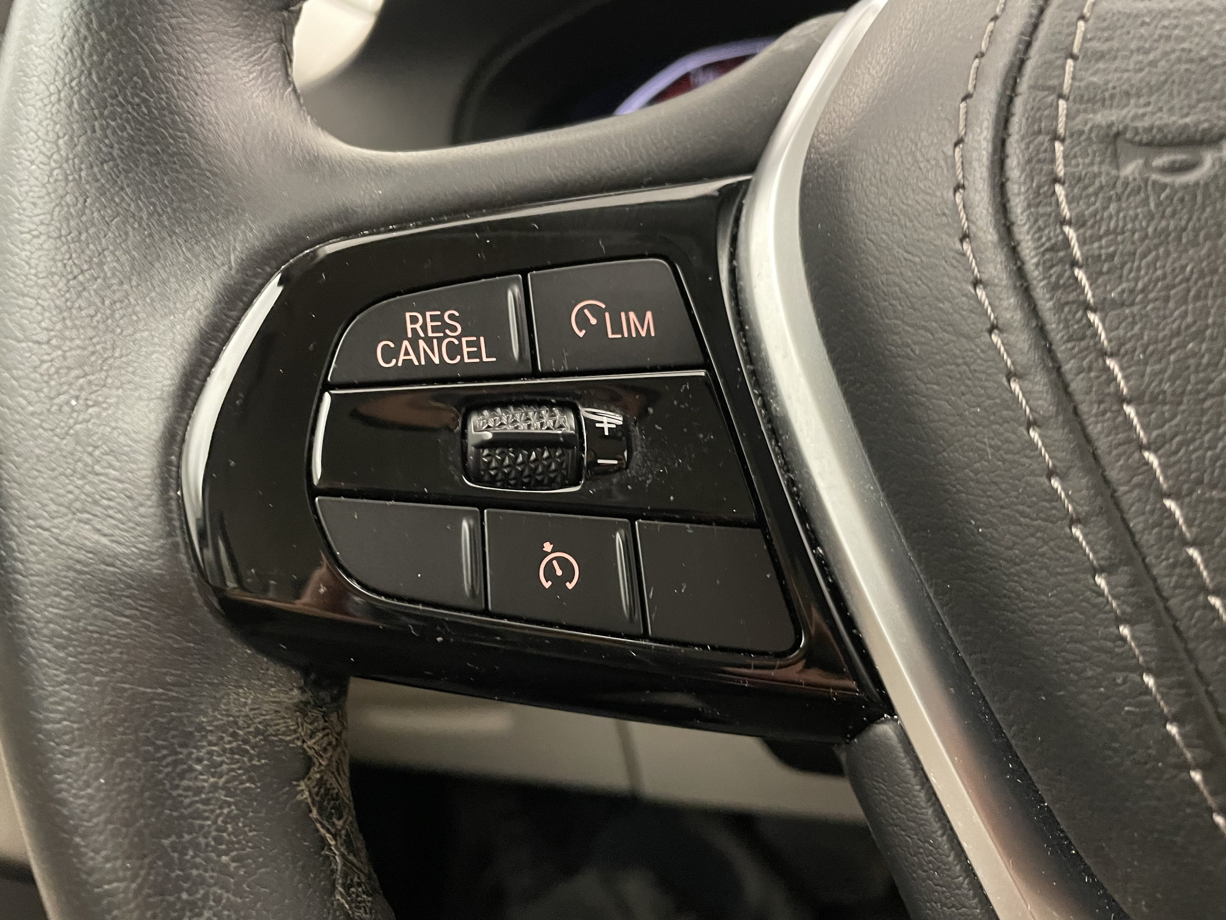 BMW 518d Touring Aut. | Bild 24 von 31