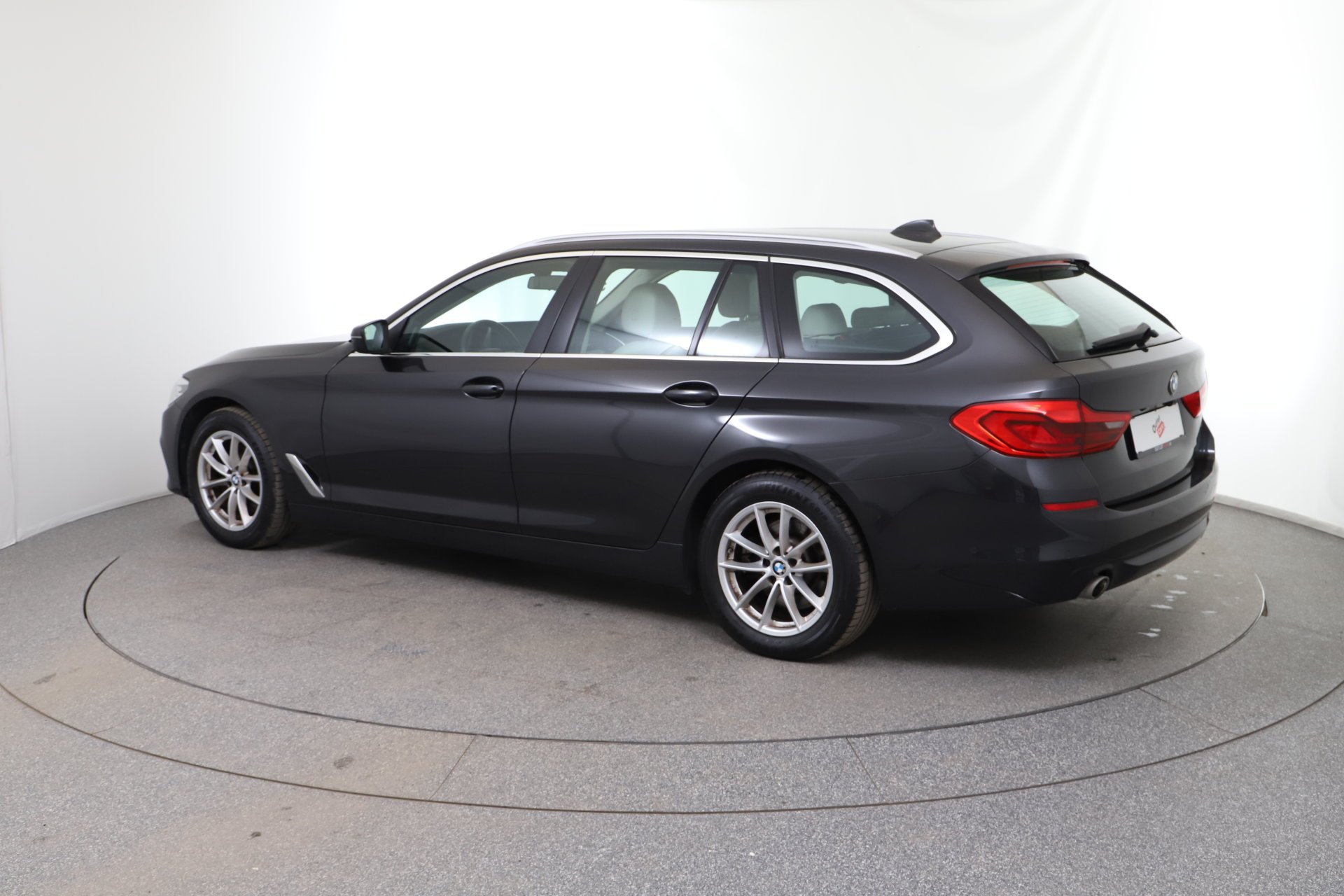 BMW 518d Touring Aut. | Bild 4 von 31