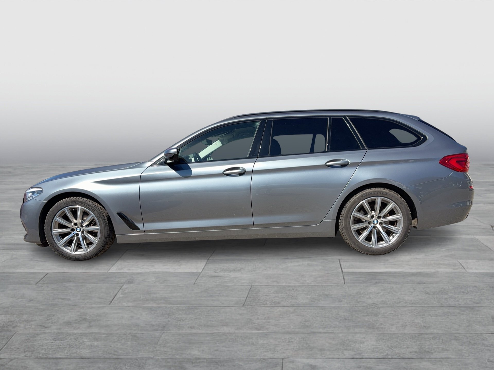 BMW 520d Touring Sport Line | Bild 22 von 31