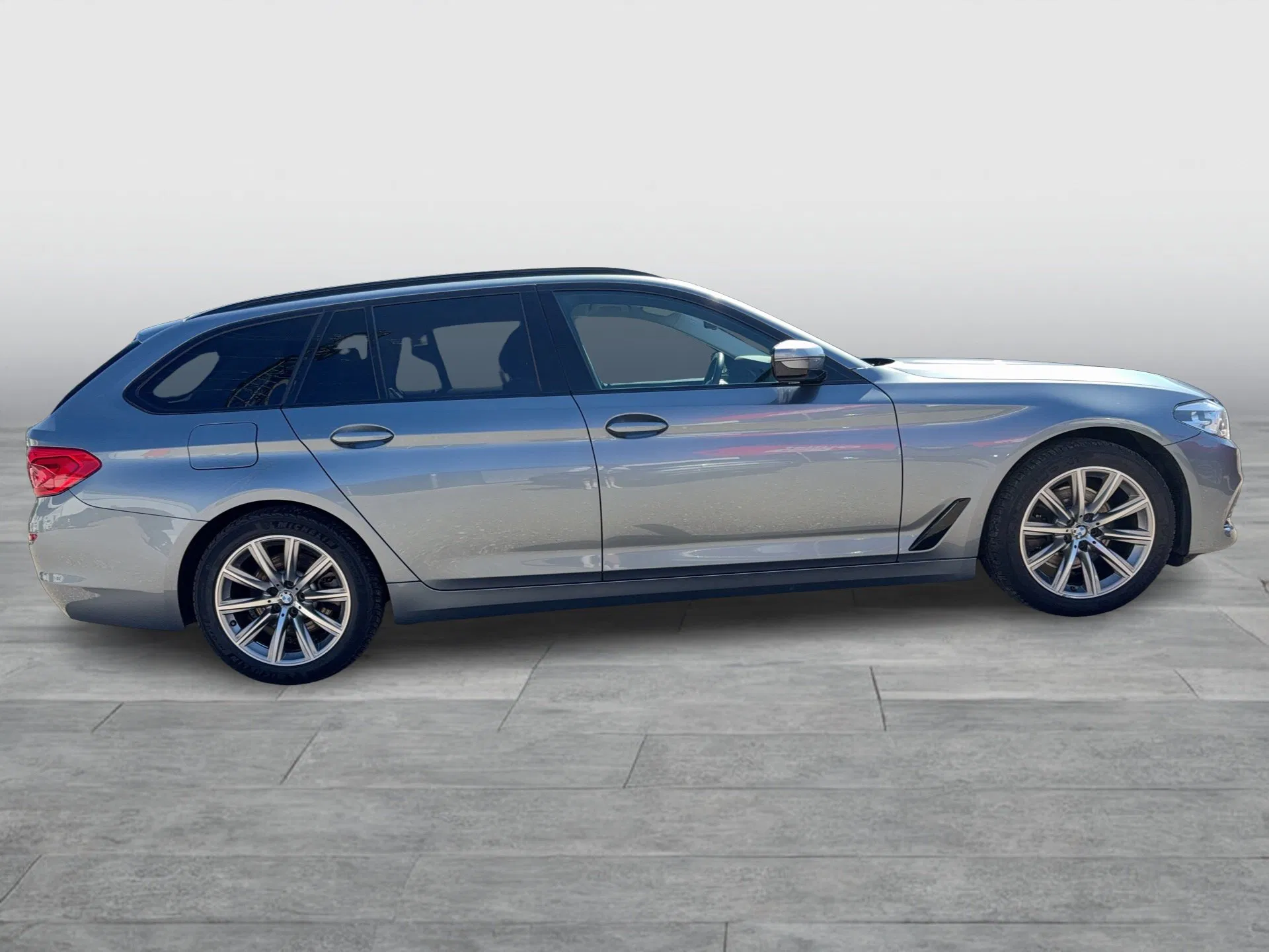 BMW 520d Touring Sport Line | Bild 25 von 31