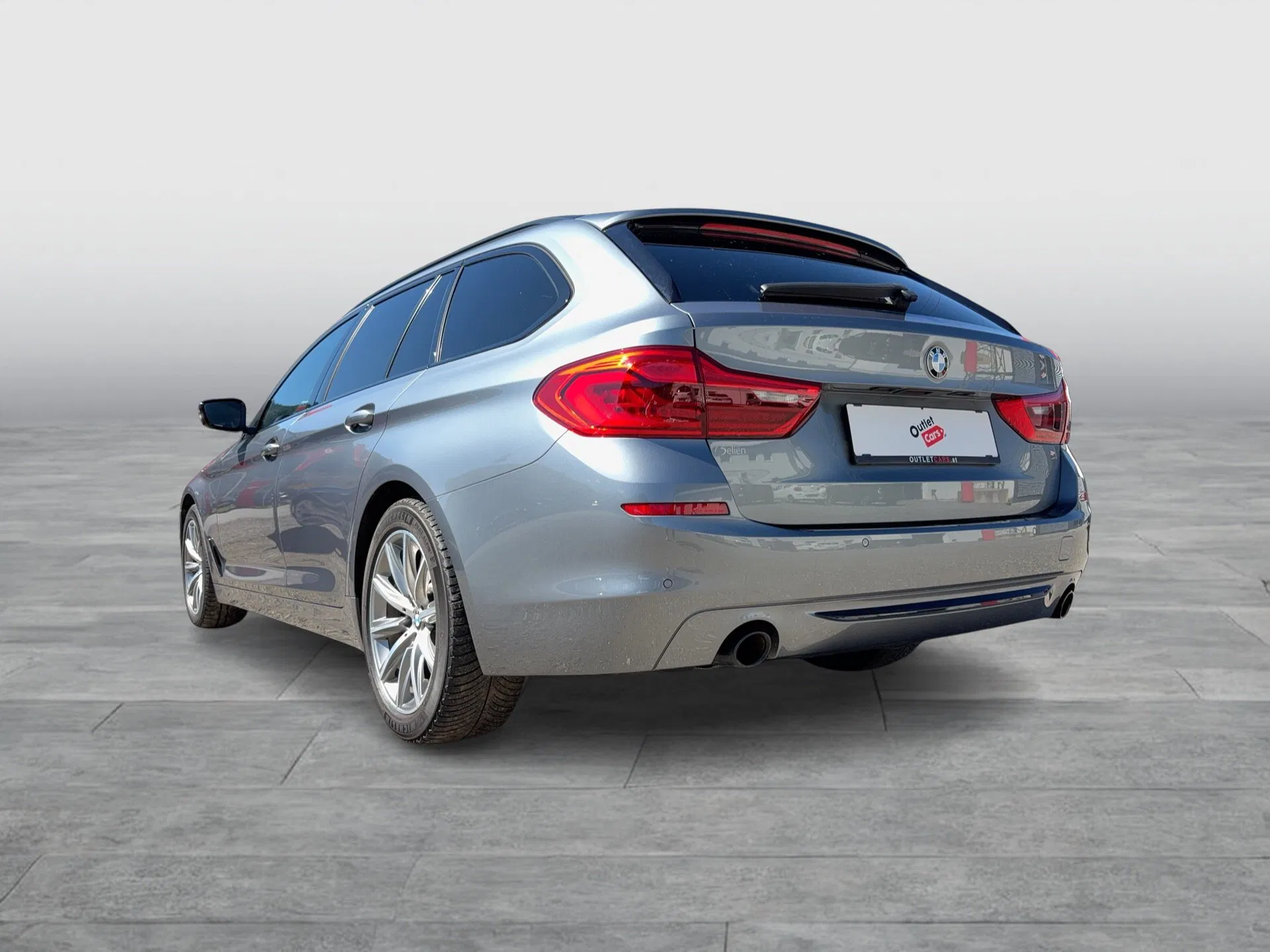 BMW 520d Touring Sport Line | Bild 4 von 31