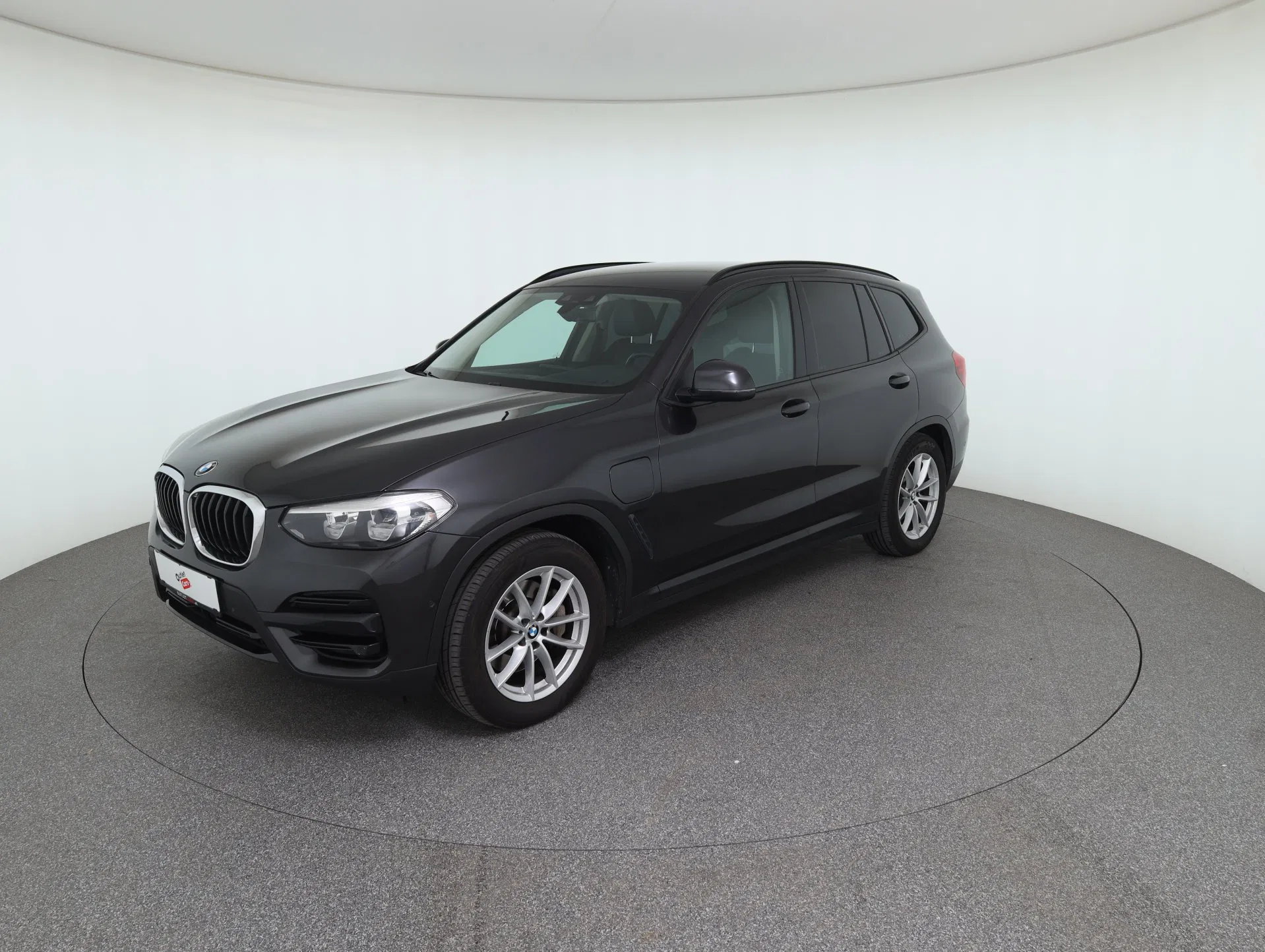 BMW X3 xDrive 30e Advantage | Bild 1 von 28