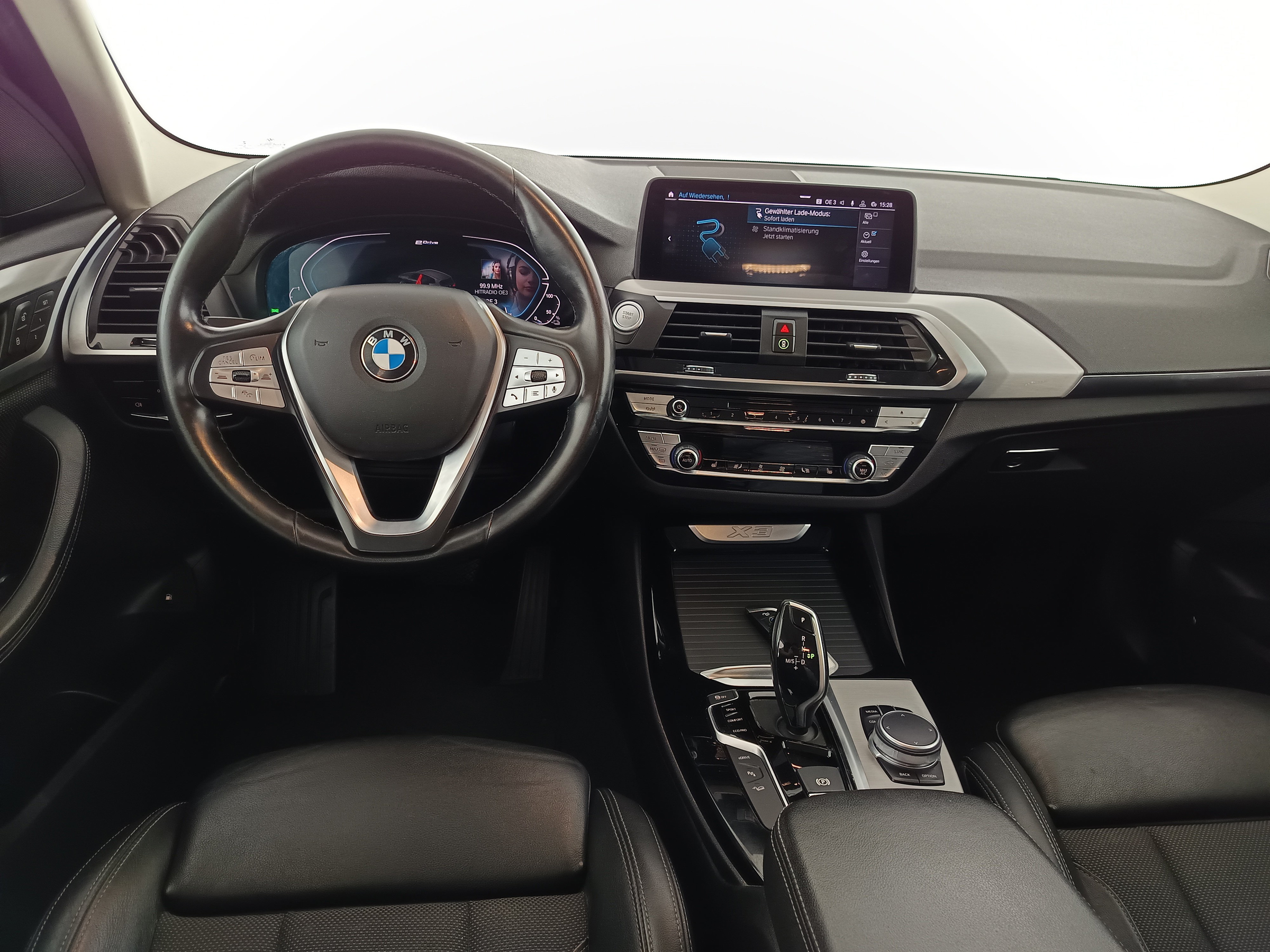 BMW X3 xDrive 30e Advantage | Bild 14 von 28