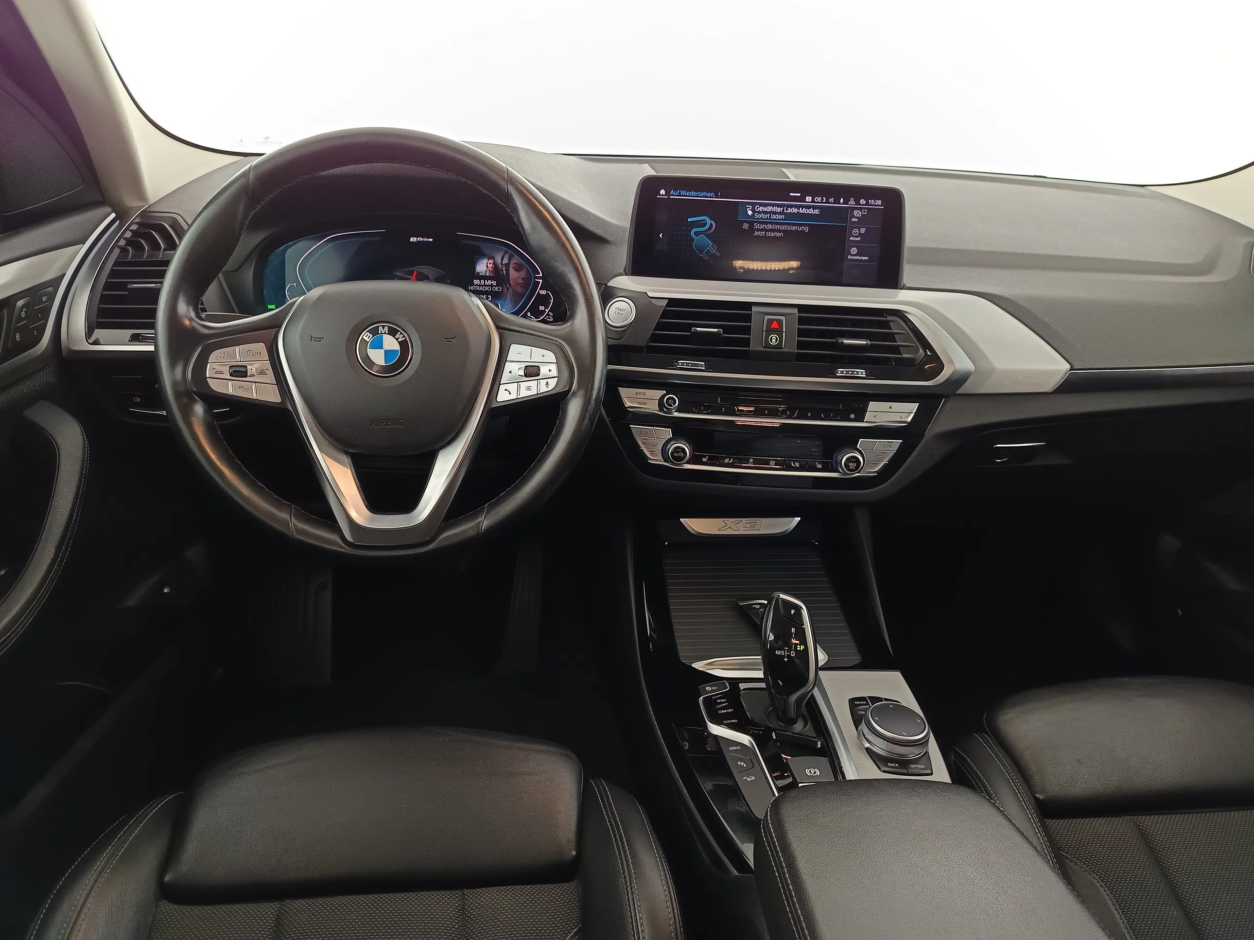 BMW X3 xDrive 30e Advantage | Bild 14 von 28