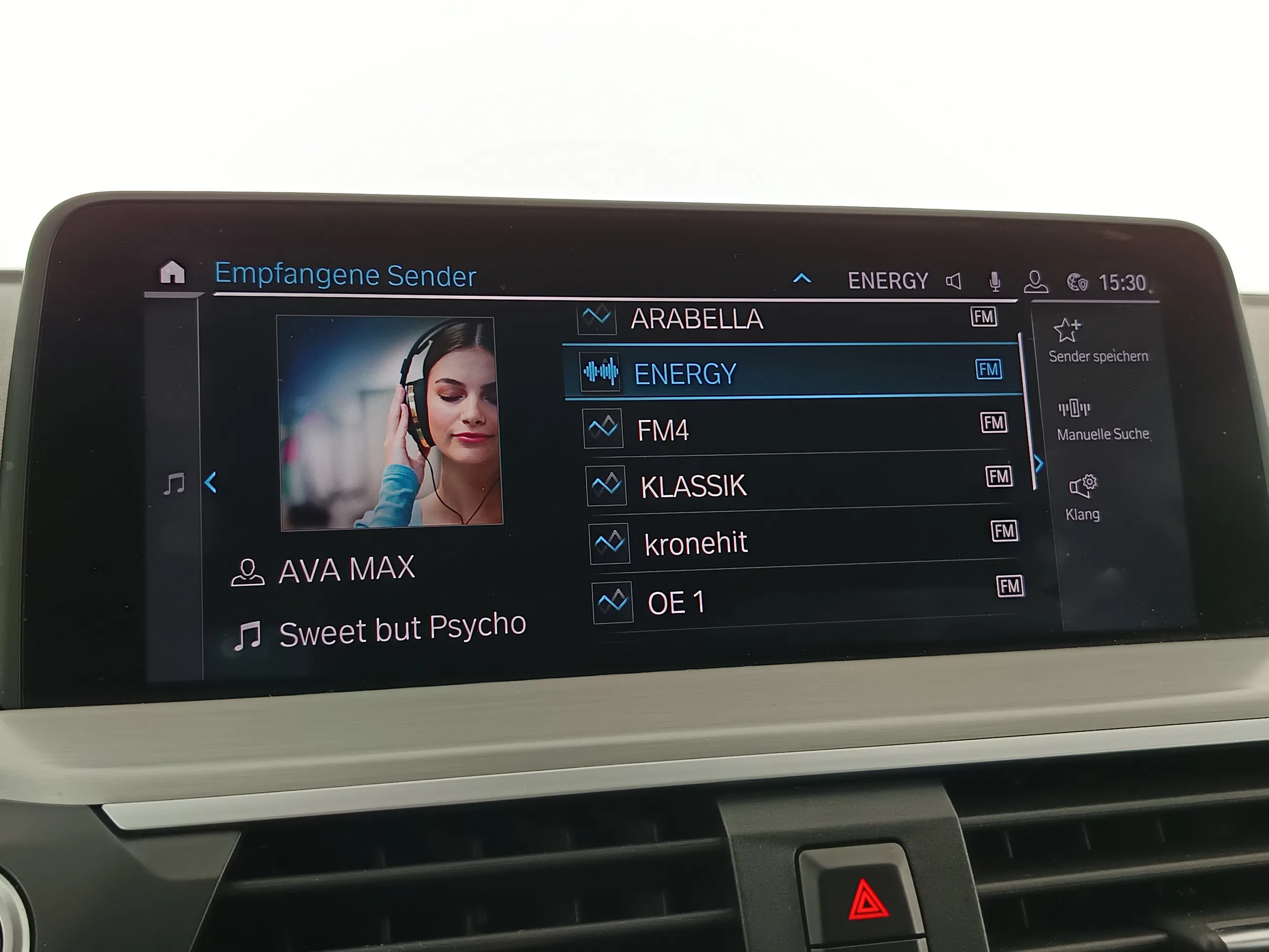 BMW X3 xDrive 30e Advantage | Bild 18 von 28