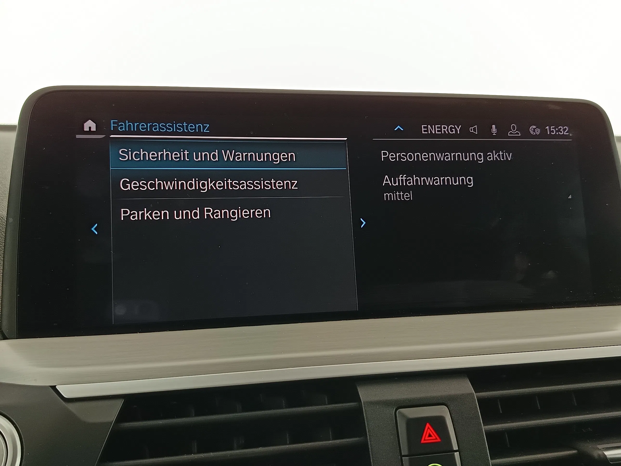 BMW X3 xDrive 30e Advantage | Bild 23 von 28