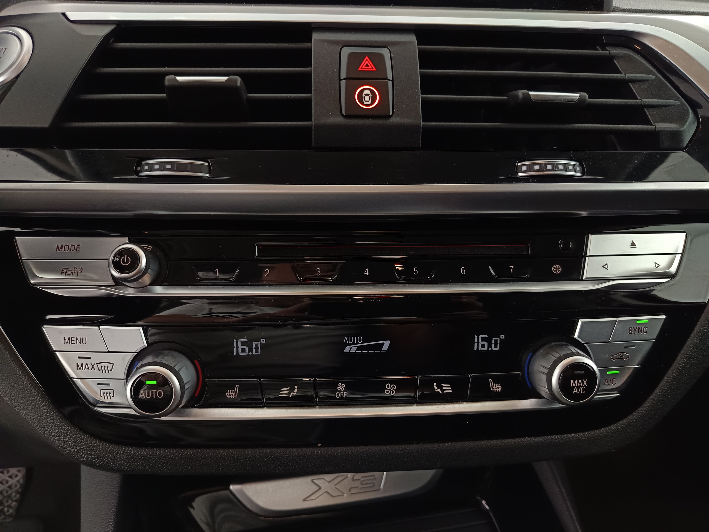 BMW X3 xDrive 30e Advantage | Bild 24 von 28