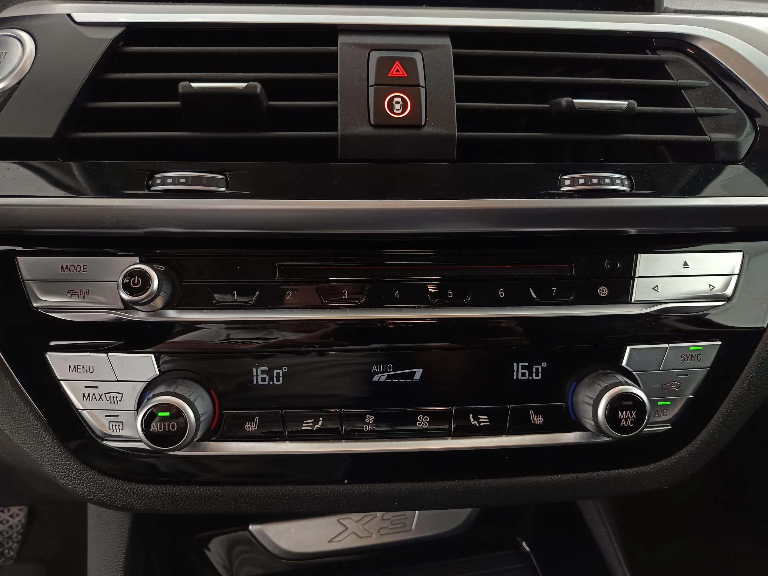 BMW X3 xDrive 30e Advantage | Bild 24 von 28