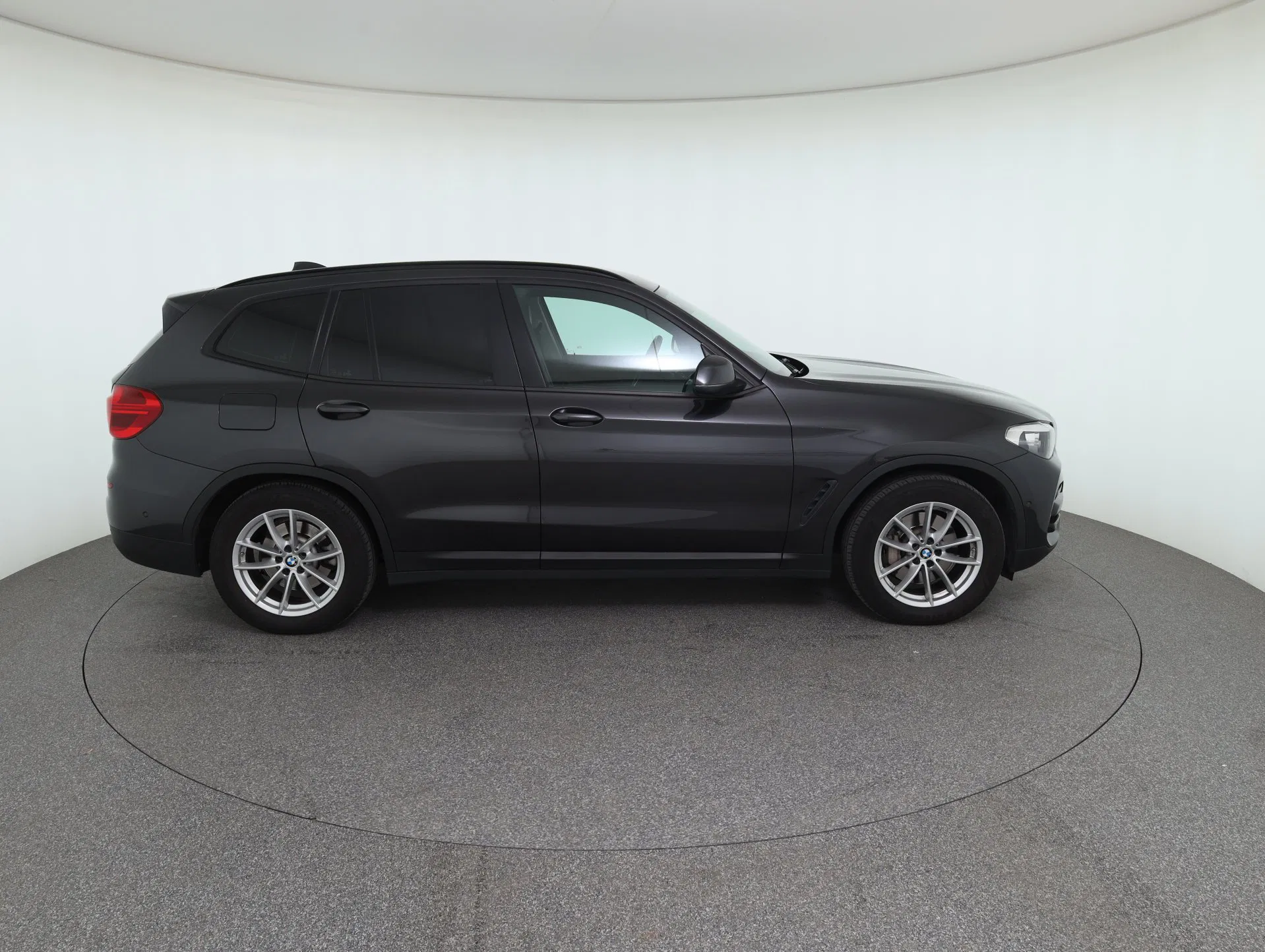 BMW X3 xDrive 30e Advantage | Bild 4 von 28