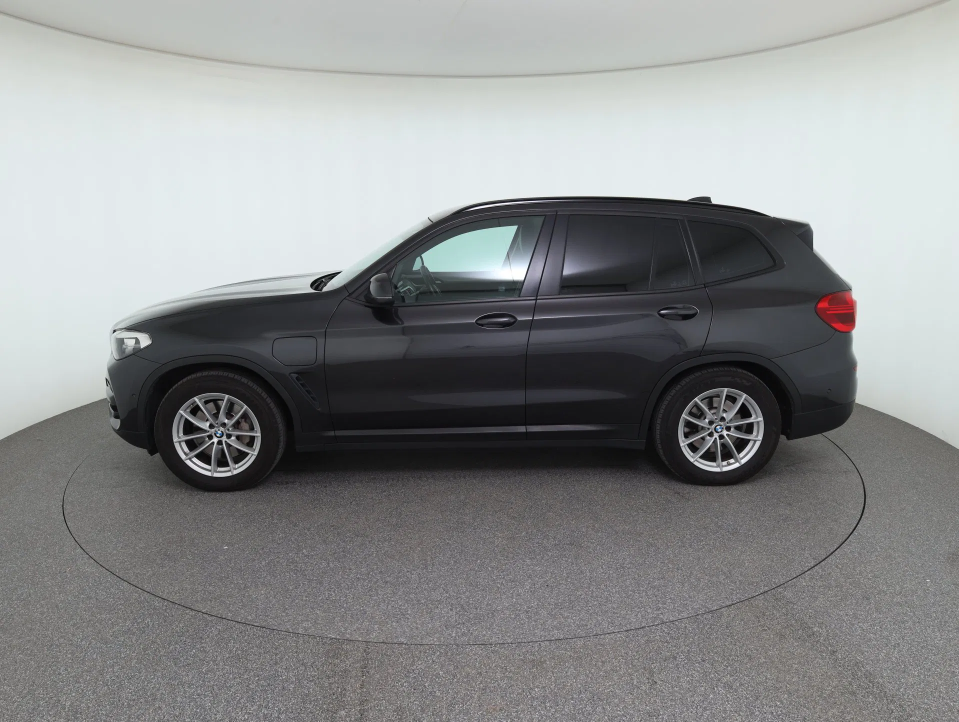 BMW X3 xDrive 30e Advantage | Bild 8 von 28