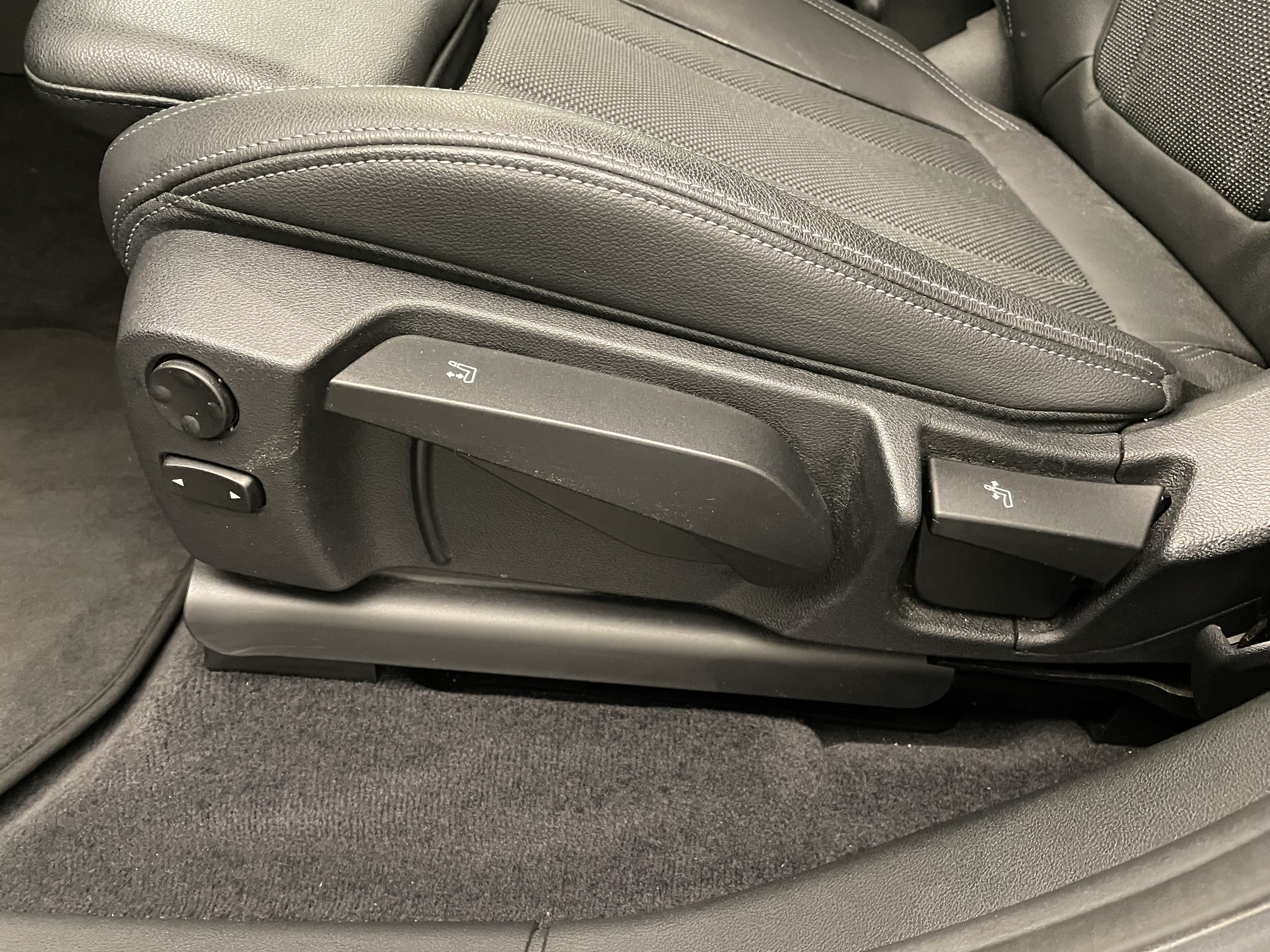 BMW X3 xDrive 25d Advantage Aut. | Bild 16 von 30