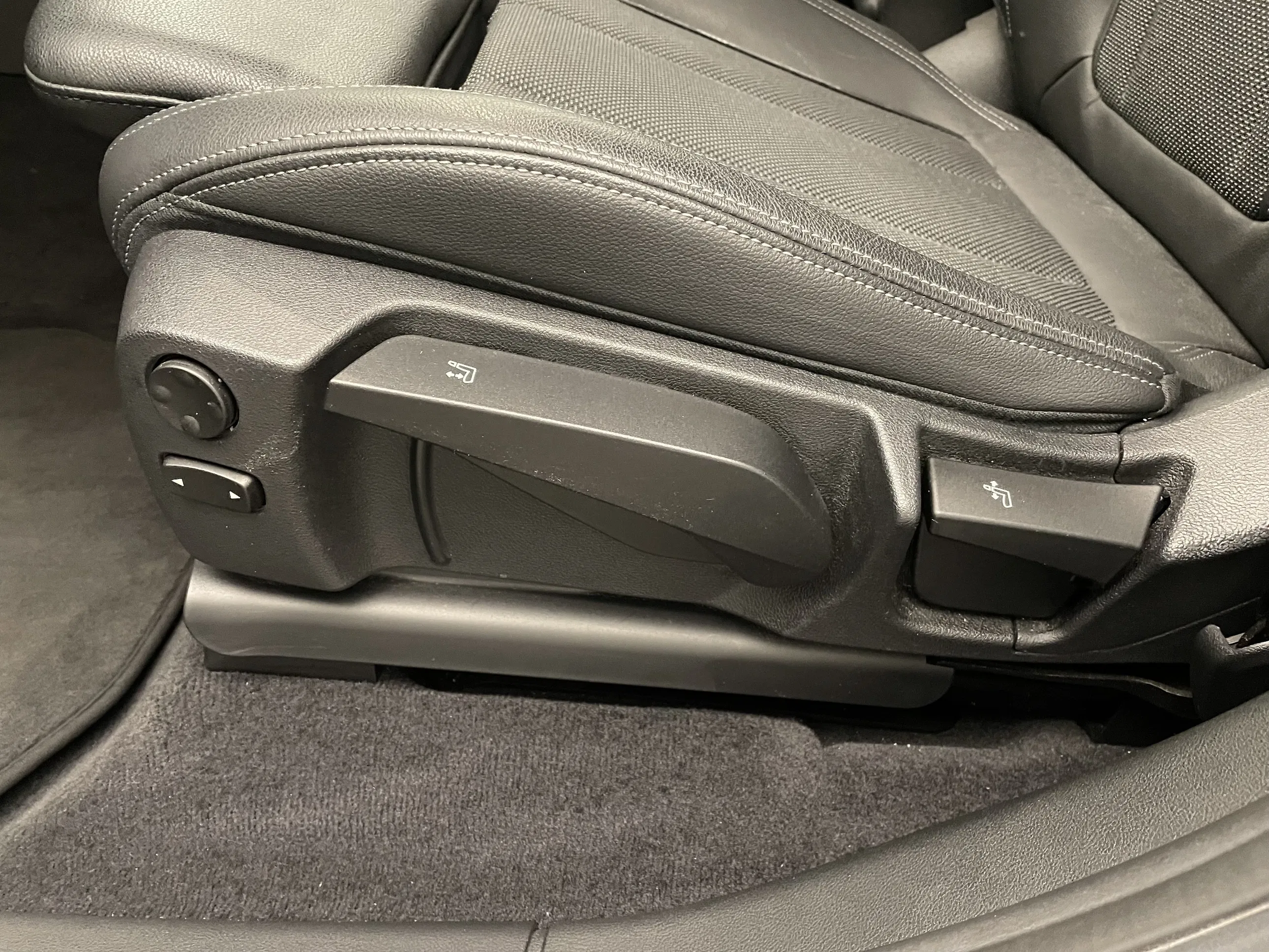 BMW X3 xDrive 25d Advantage Aut. | Bild 16 von 30