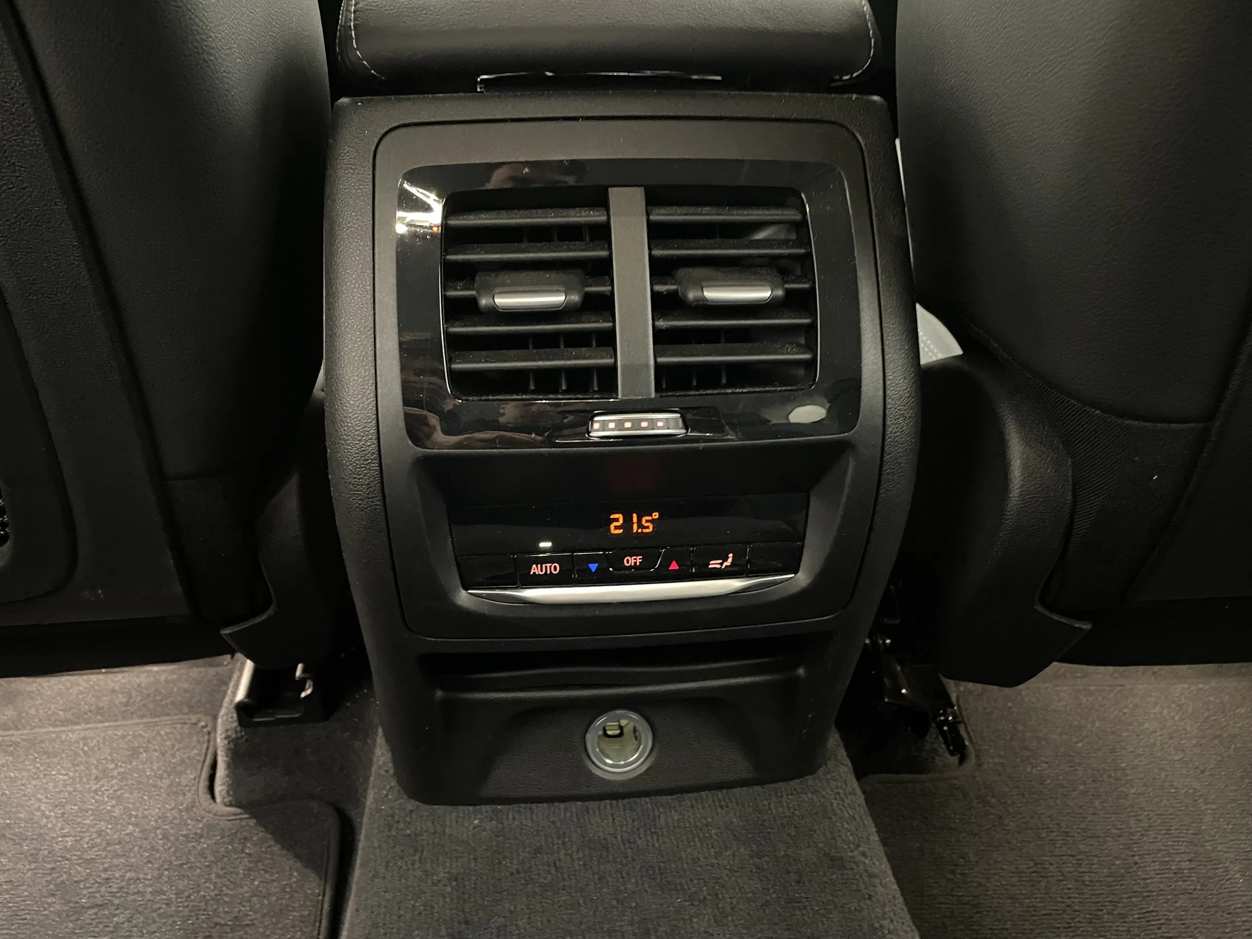 BMW X3 xDrive 25d Advantage Aut. | Bild 17 von 30