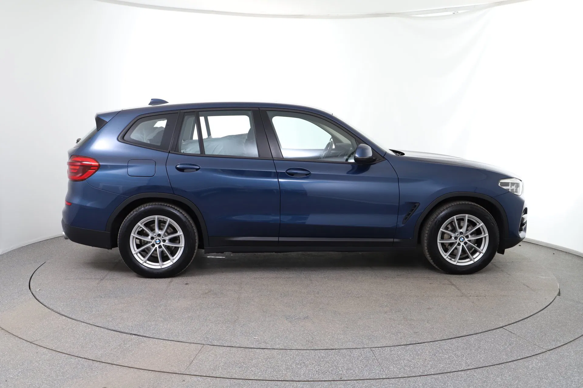 BMW X3 xDrive 25d Advantage Aut. | Bild 28 von 30