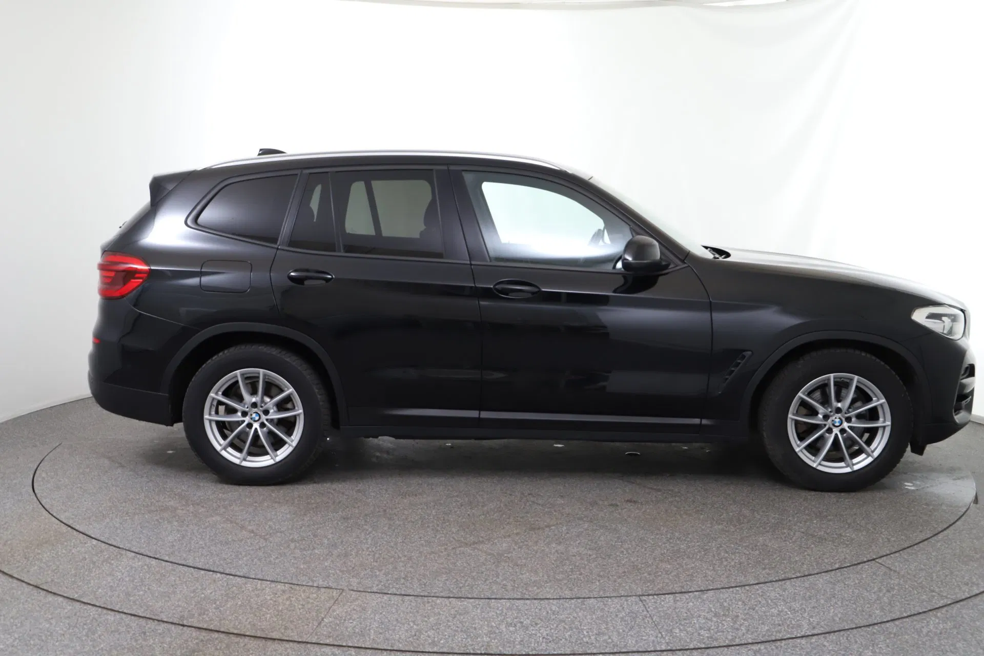 BMW X3 sDrive 18d Aut. | Bild 4 von 25