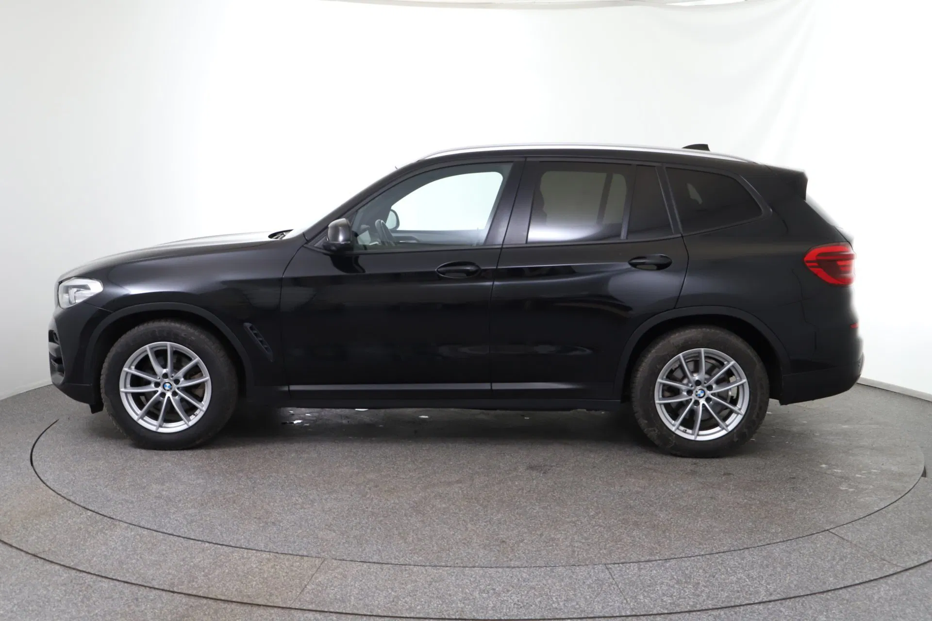 BMW X3 sDrive 18d Aut. | Bild 8 von 25