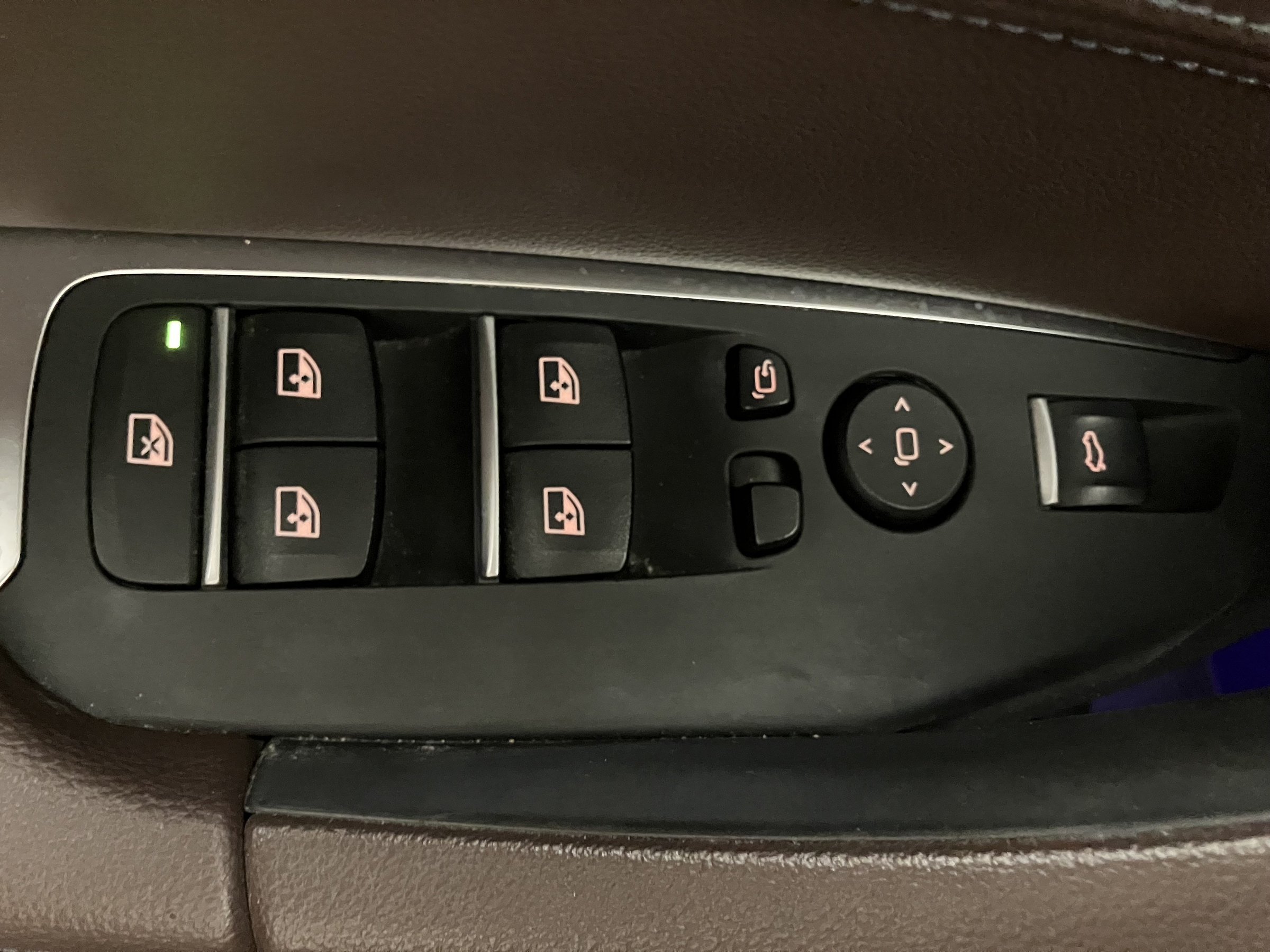 BMW X3 sDrive 18d Aut. | Bild 9 von 25