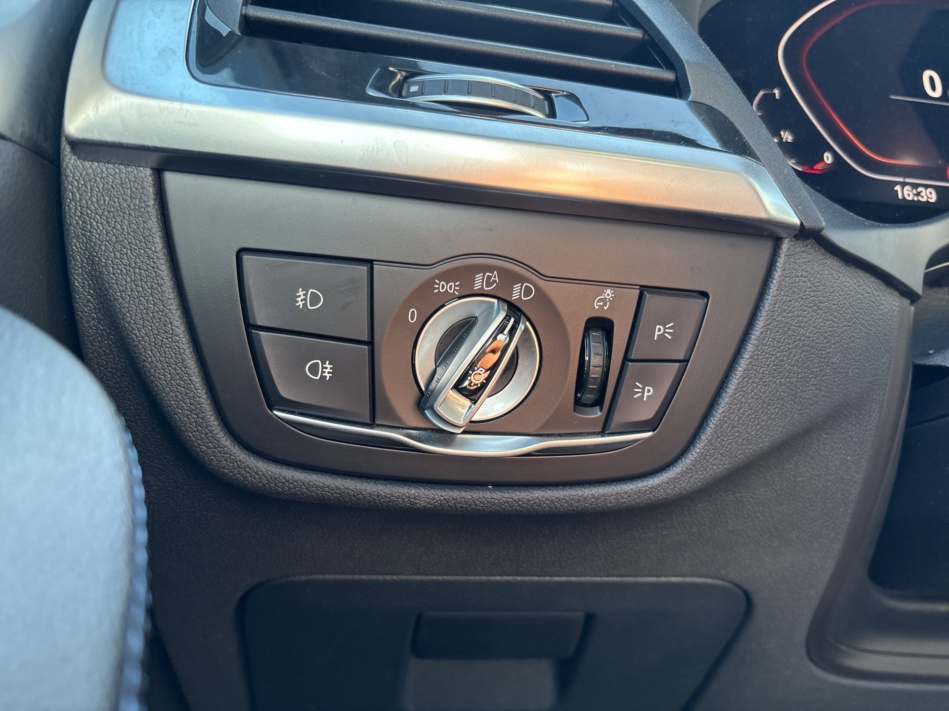 BMW X3 xDrive 20d Aut. | Bild 10 von 19