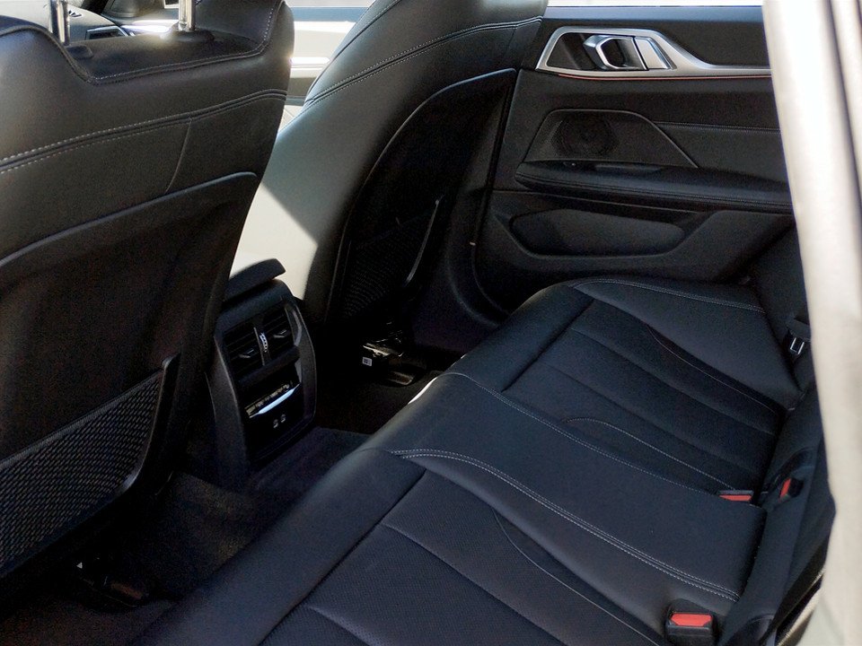 BMW i4 Gran Coupe M50 | Bild 16 von 27