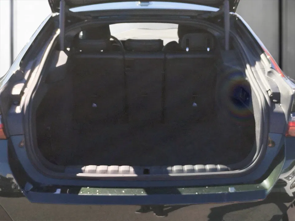 BMW i4 Gran Coupe M50 | Bild 18 von 27