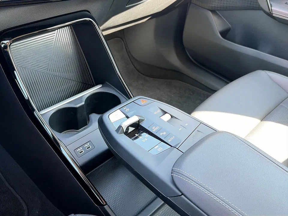 BMW iX1 xDrive 30 | Bild 17 von 23