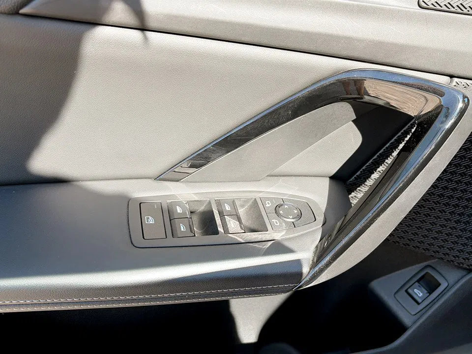 BMW iX1 xDrive 30 | Bild 6 von 23