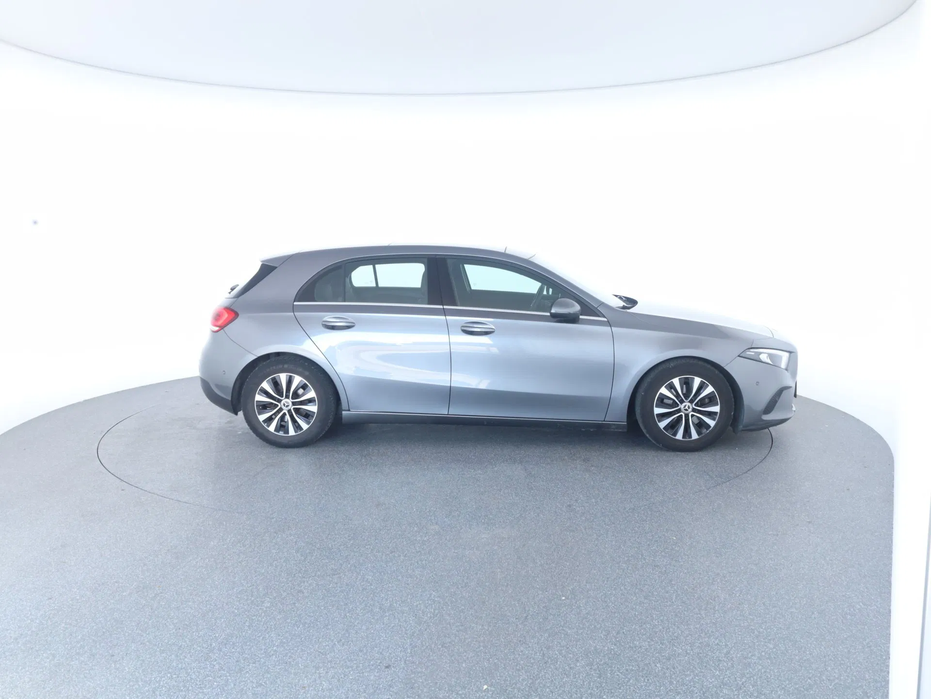 Mercedes-Benz A 180 d Aut. | Bild 25 von 31