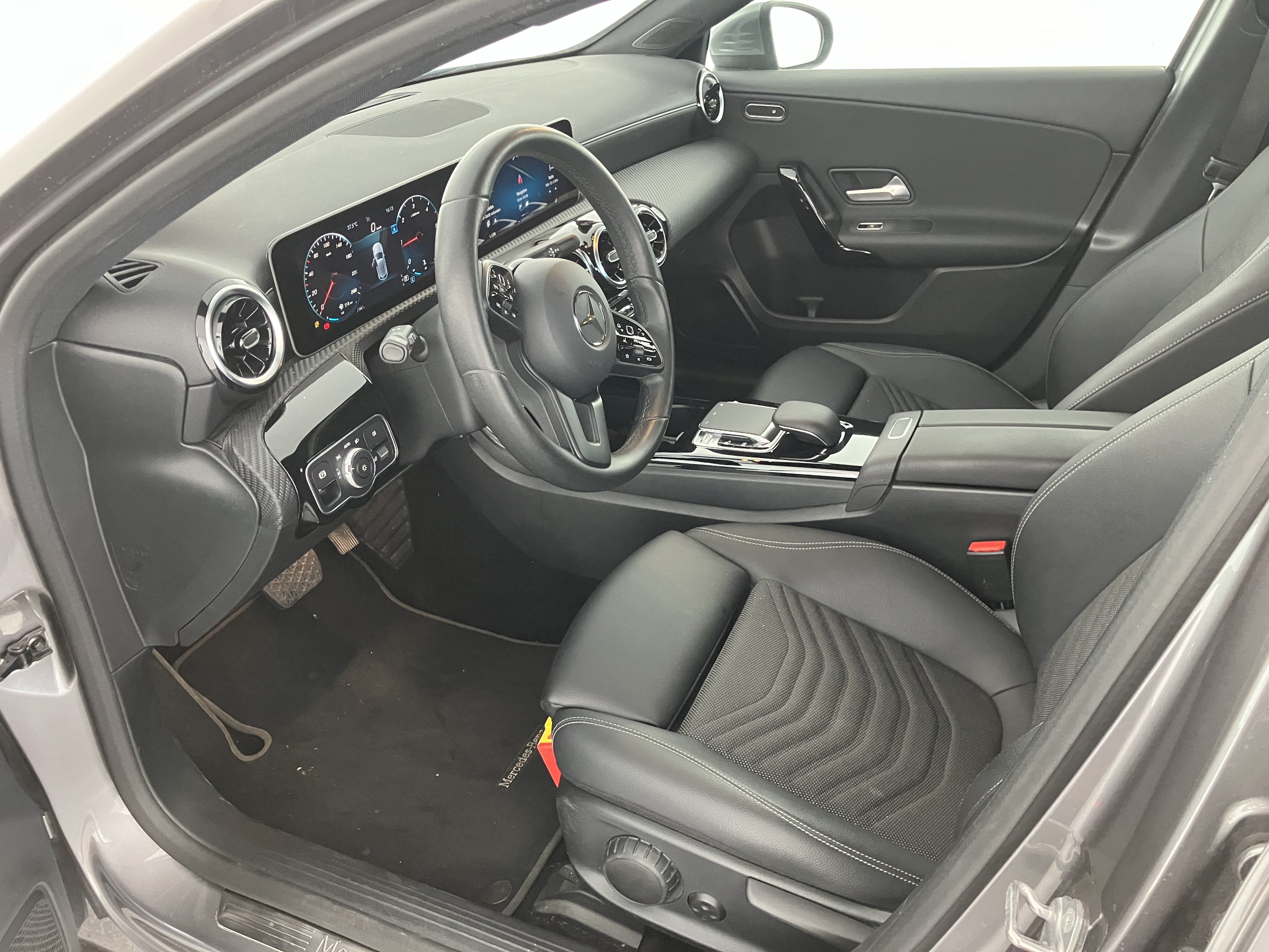 Mercedes-Benz A 180 d Aut. | Bild 29 von 31