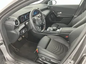 Mercedes-Benz A 180 d Aut. | Thumbnail 29 von 31