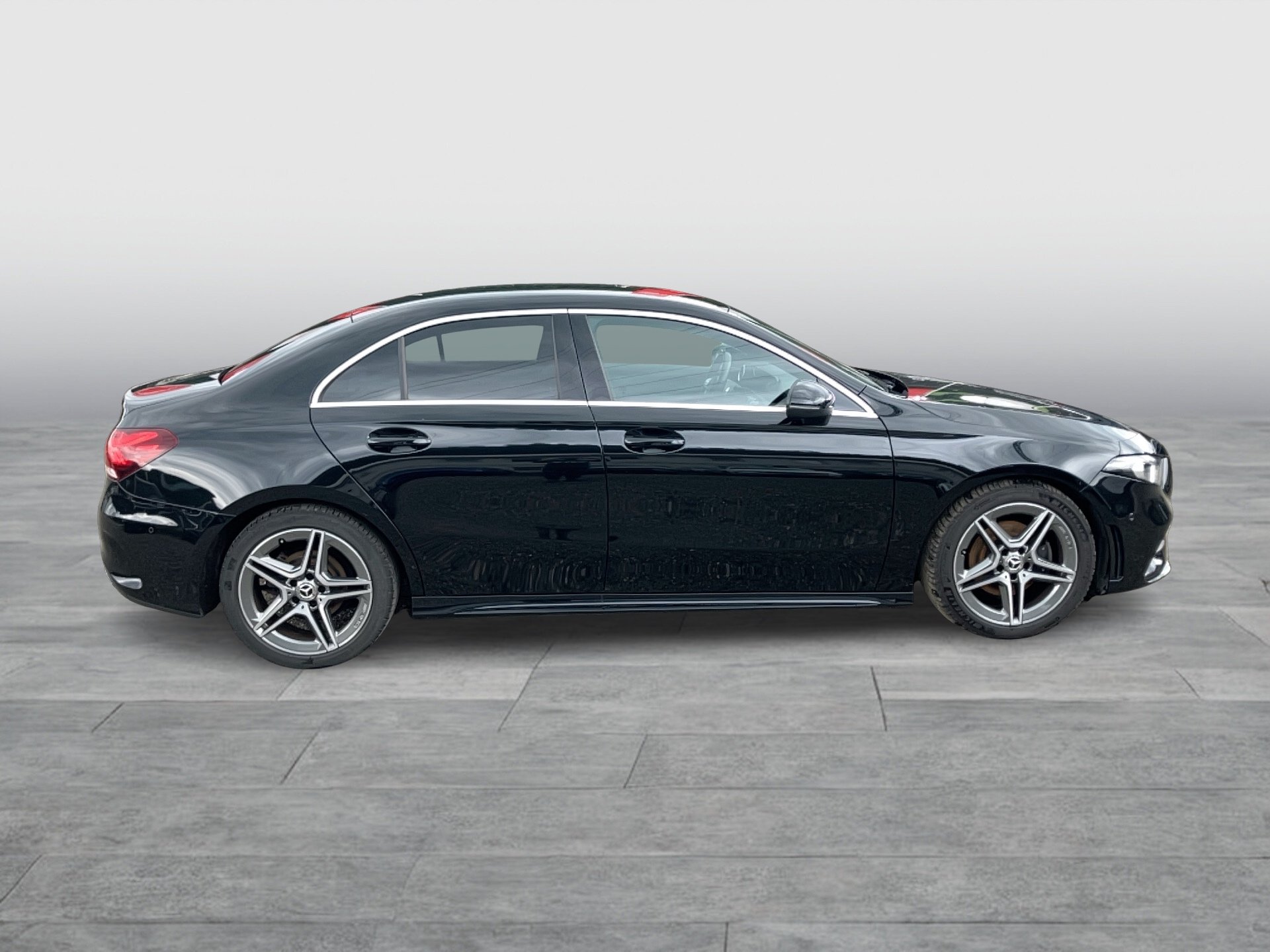 Mercedes-Benz A 180 d Limo. Aut. AMG | Bild 6 von 22