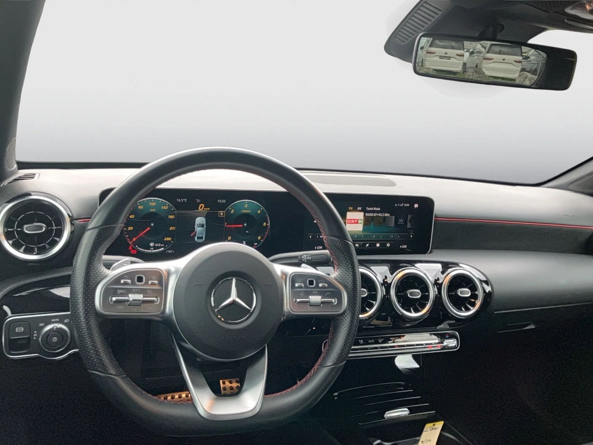 Mercedes-Benz A 180 d Limo. Aut. AMG | Bild 9 von 22