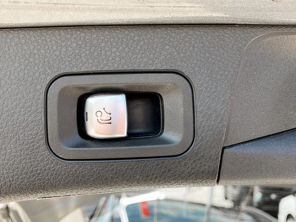 Mercedes-Benz C 220 T d 4Matic Avantgarde | Bild 24 von 26