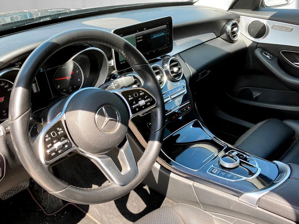 Mercedes-Benz C 220 T d 4Matic Avantgarde | Bild 6 von 26