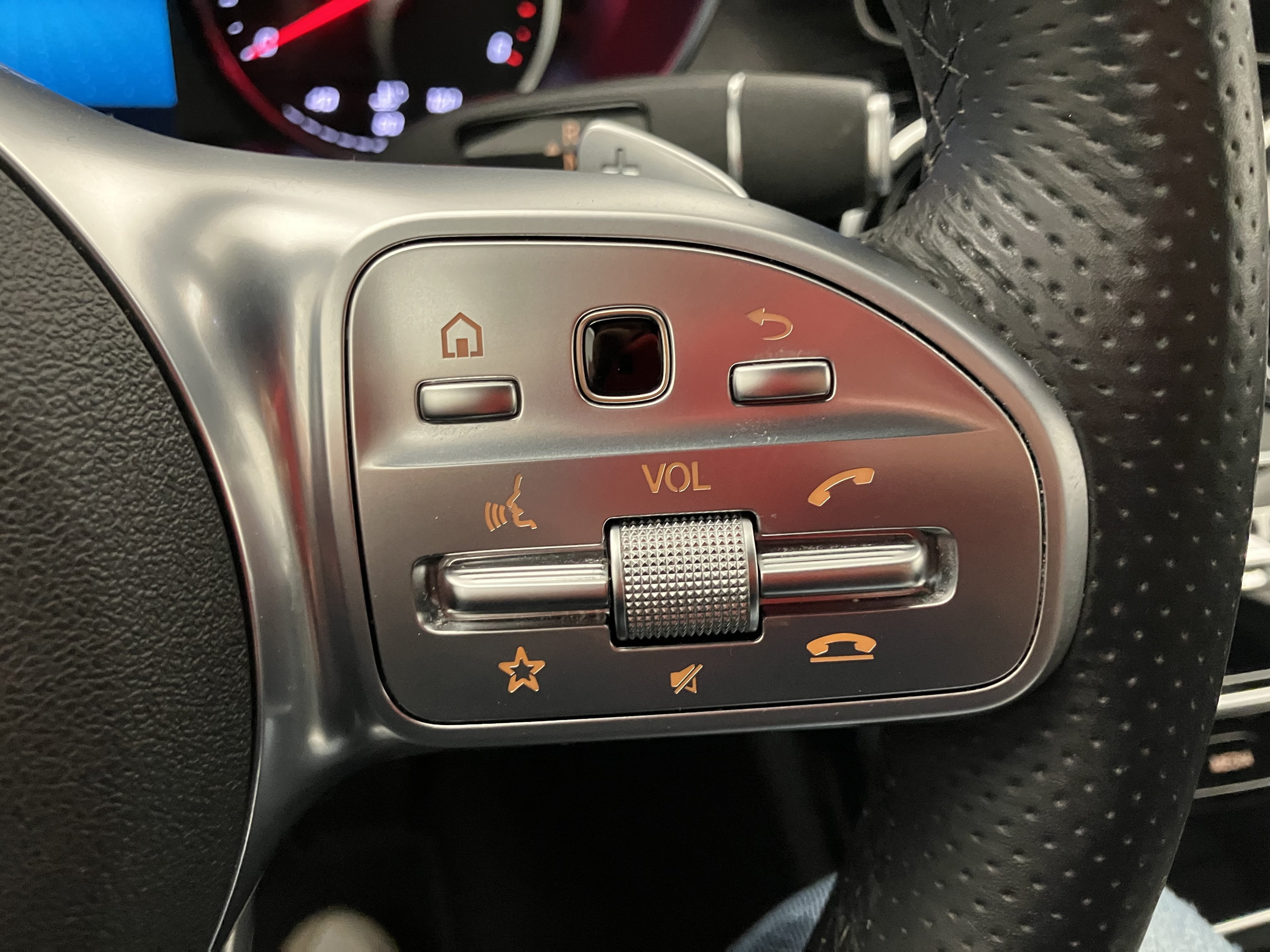 Mercedes-Benz C 220 d T 4MATIC Aut. | Bild 16 von 26