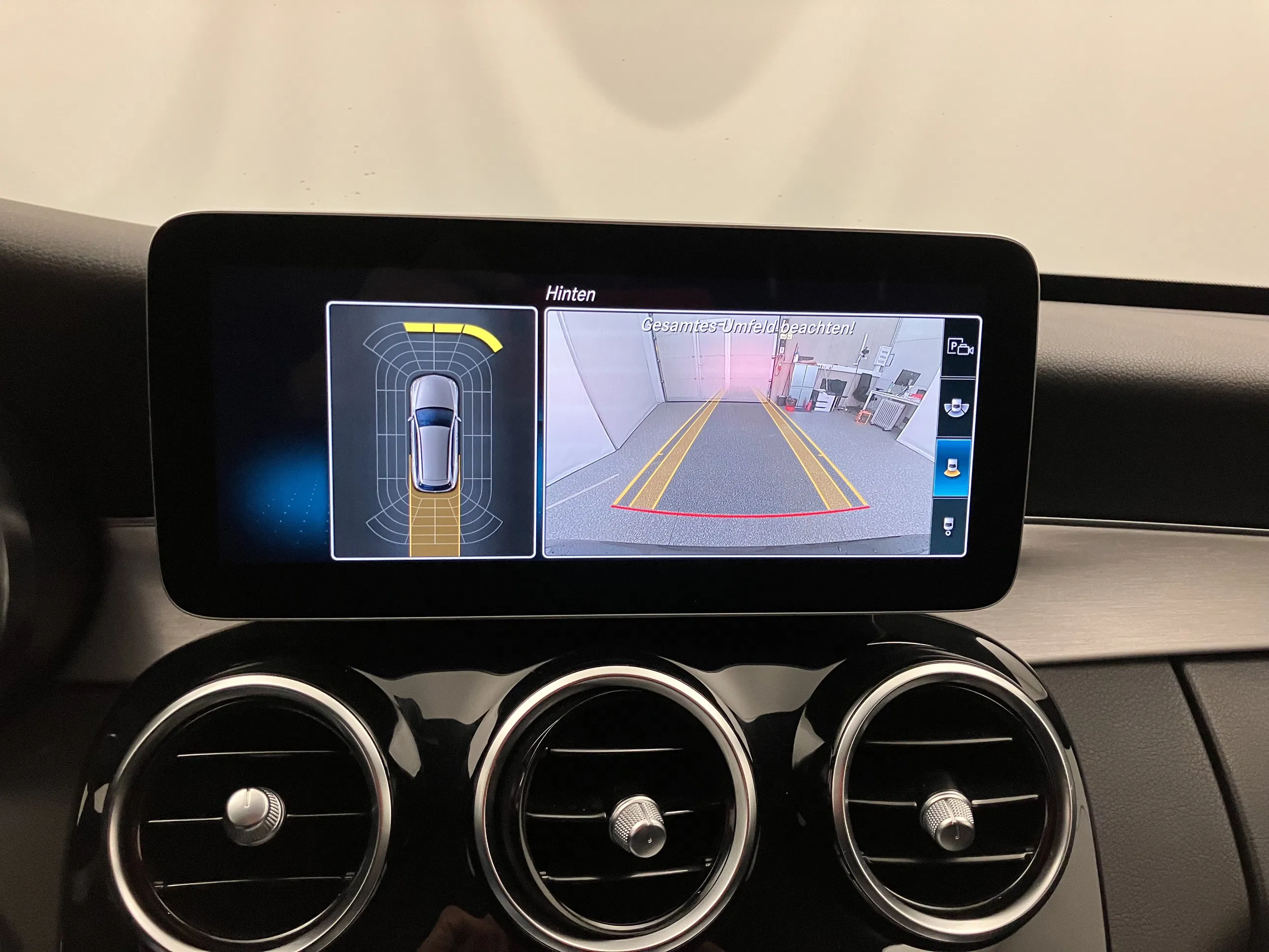 Mercedes-Benz C 220 d T 4MATIC Aut. | Bild 19 von 26