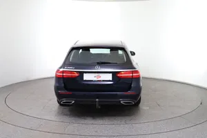 Mercedes-Benz E 200 d Avantgarde | Thumbnail 6 von 30