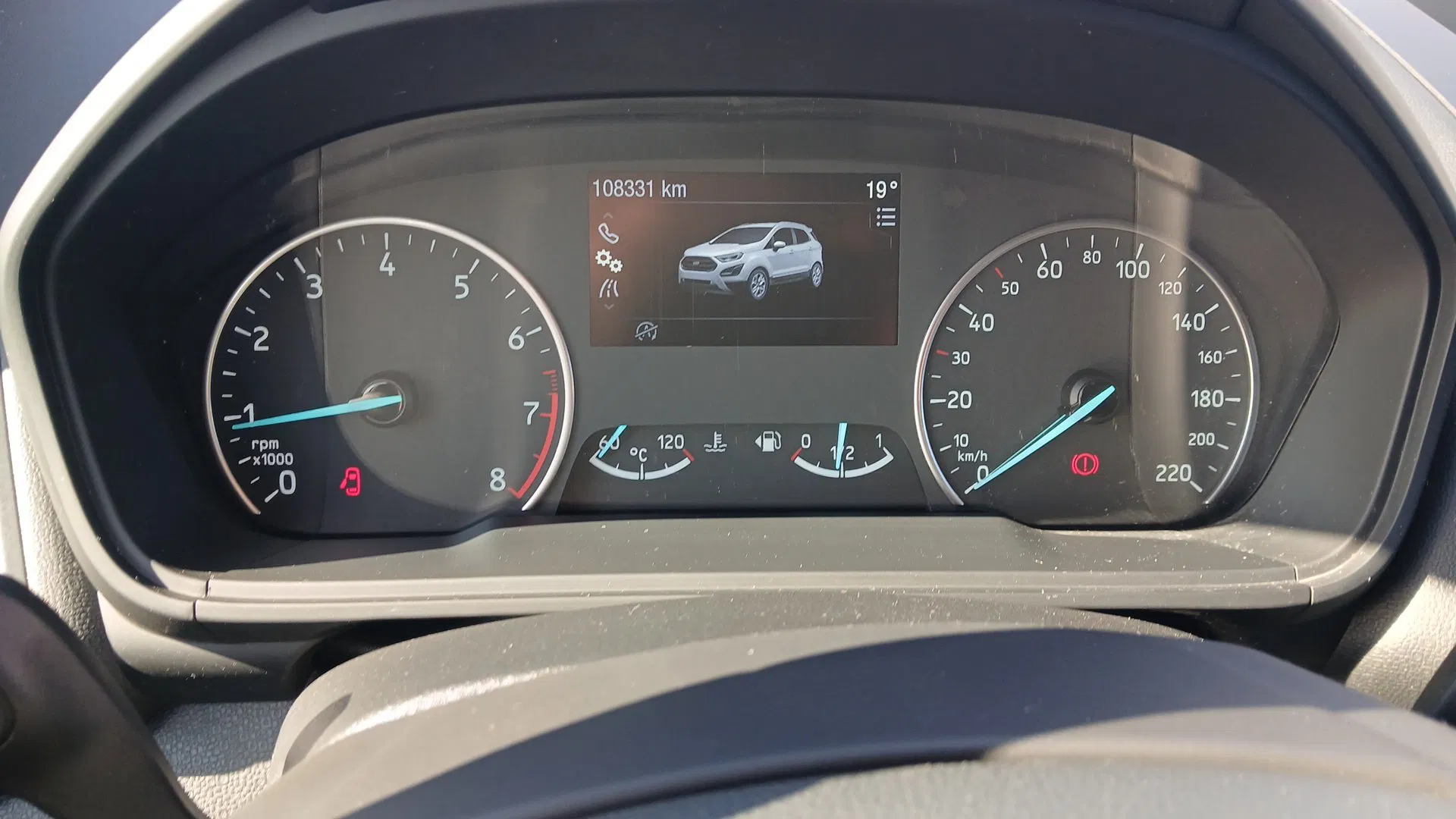 Ford EcoSport 1.0 EcoBoost Trend | Bild 16 von 22