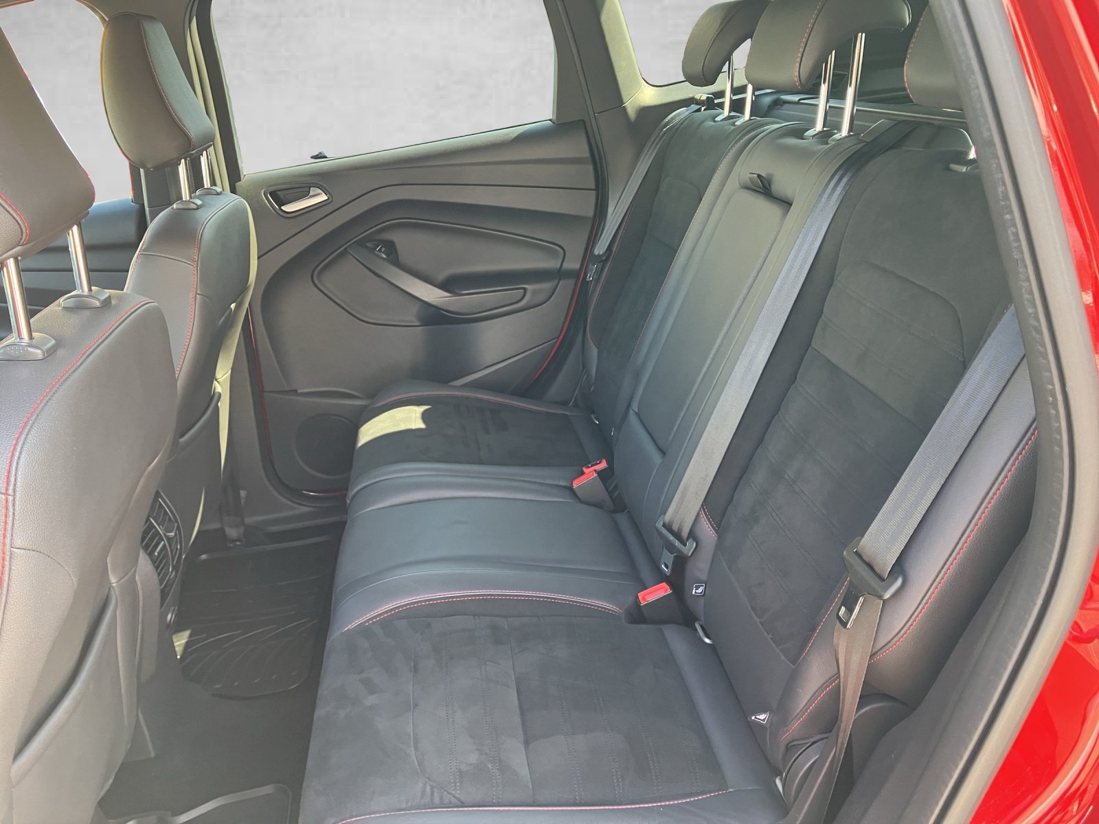 Ford Kuga 1.5 TDCi ST-Line | Bild 13 von 20