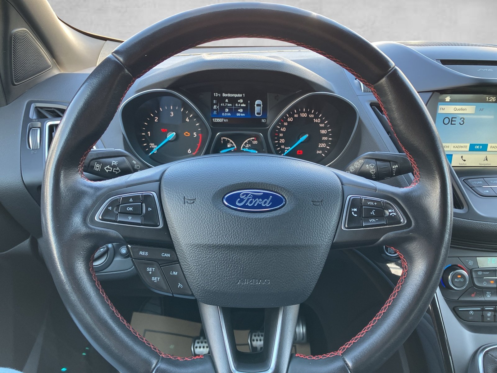 Ford Kuga 1.5 TDCi ST-Line | Bild 15 von 20