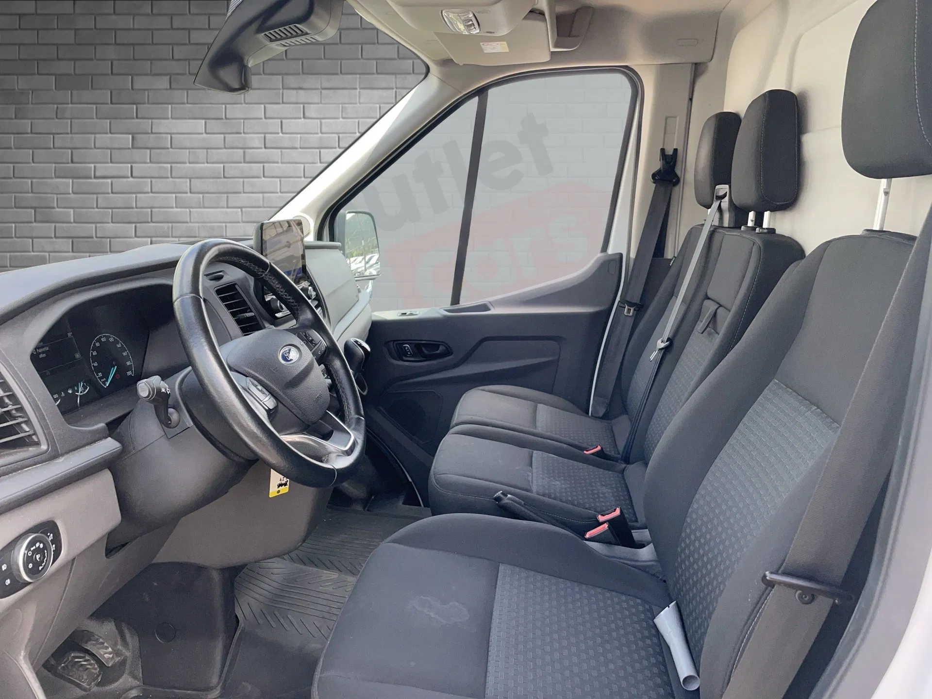 Ford Transit Kasten 2.0 TDCi 350 L3 Trend | Bild 9 von 21