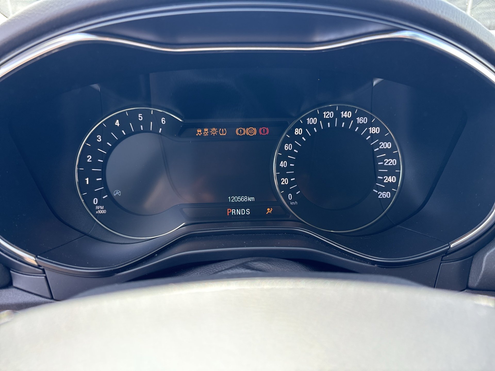 Ford Mondeo Traveller 2.0 EcoBlue TEMP) Titanium | Bild 13 von 21