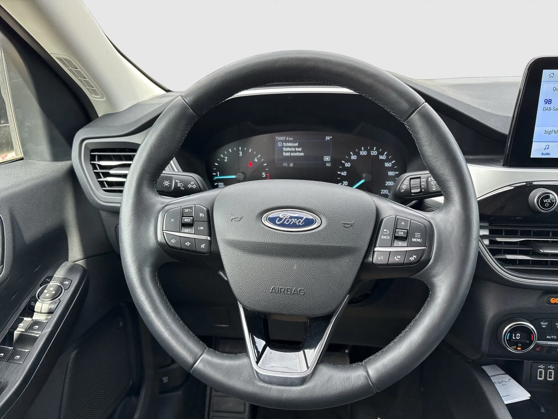 Ford Kuga 2.0 EcoBLue Cool & Connect | Bild 12 von 23