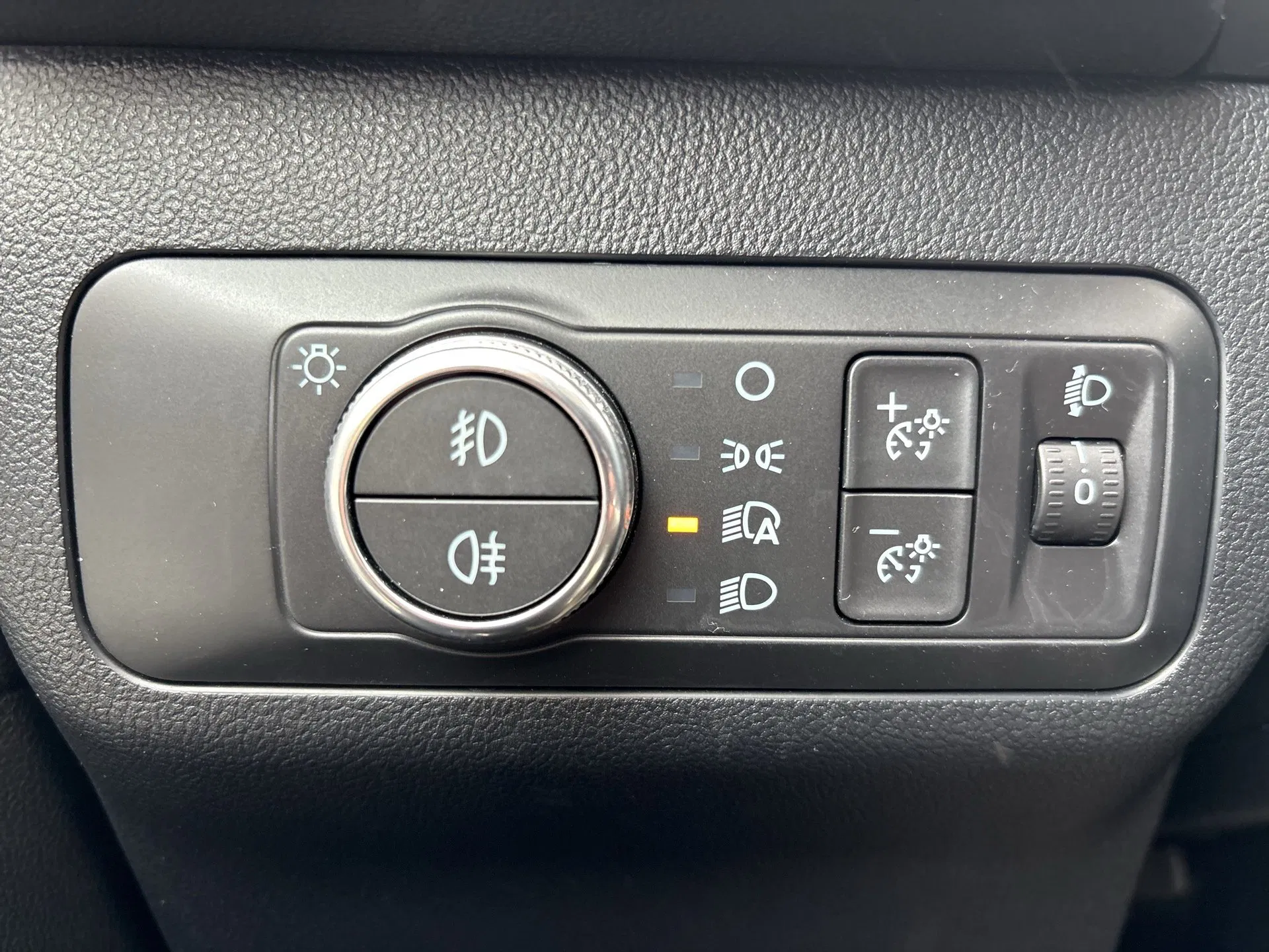 Ford Kuga 2.0 EcoBLue Cool & Connect | Bild 9 von 23