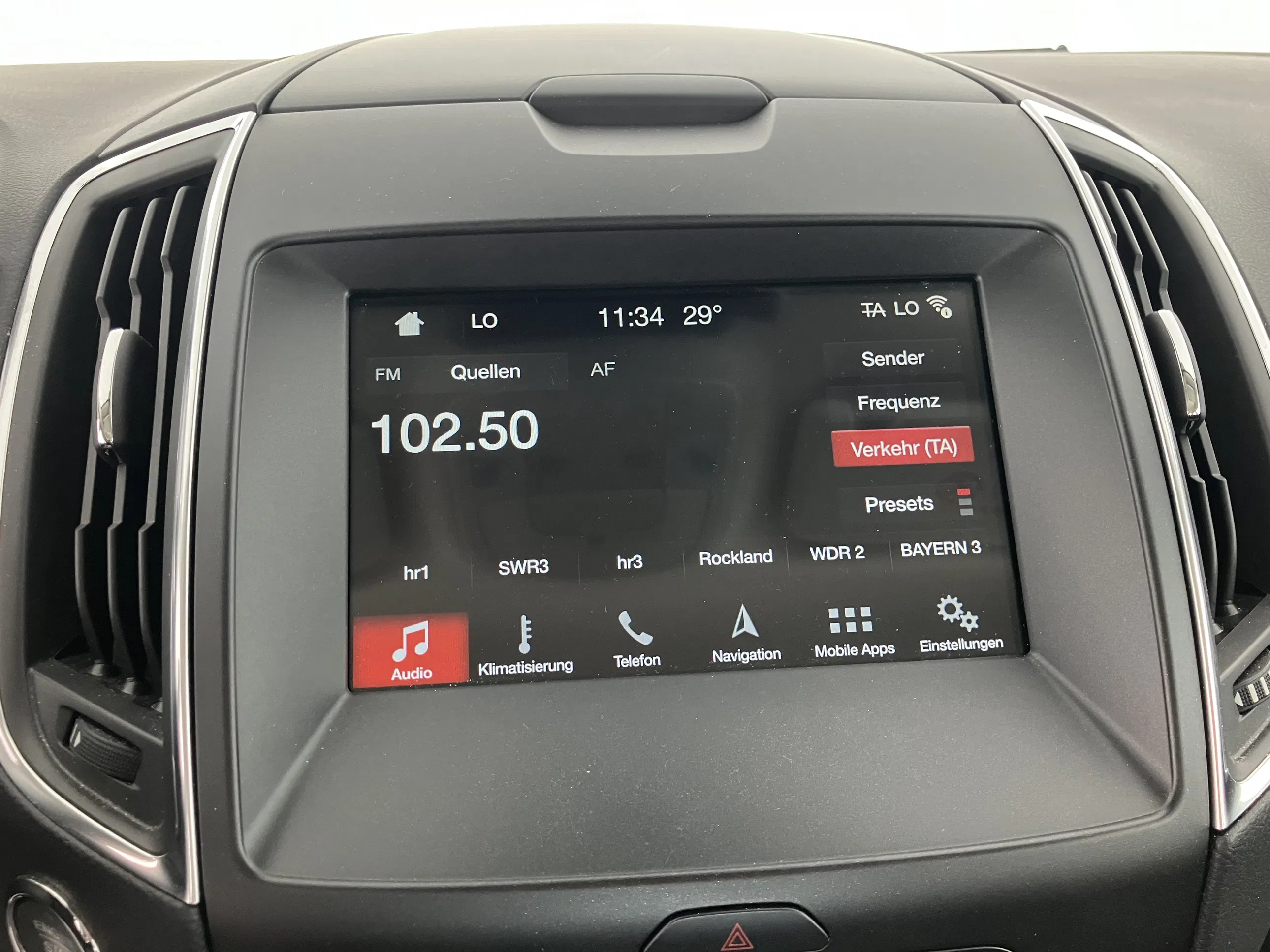 Ford S-MAX Titanium 2.0 EcoBlue SCR Aut. | Bild 11 von 31