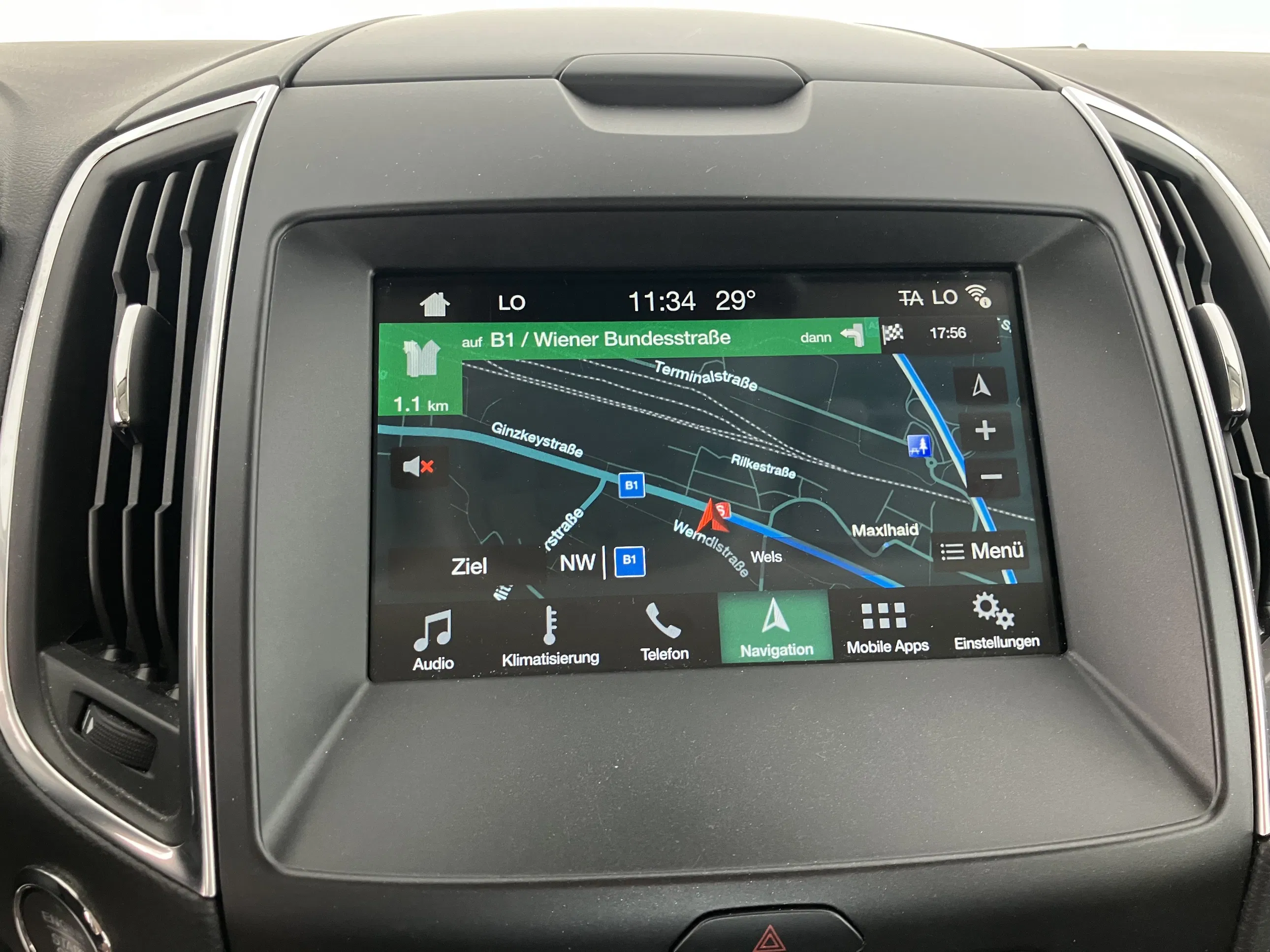 Ford S-MAX Titanium 2.0 EcoBlue SCR Aut. | Bild 14 von 31