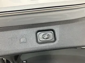 Ford S-MAX Titanium 2.0 EcoBlue SCR Aut. | Thumbnail 17 von 31