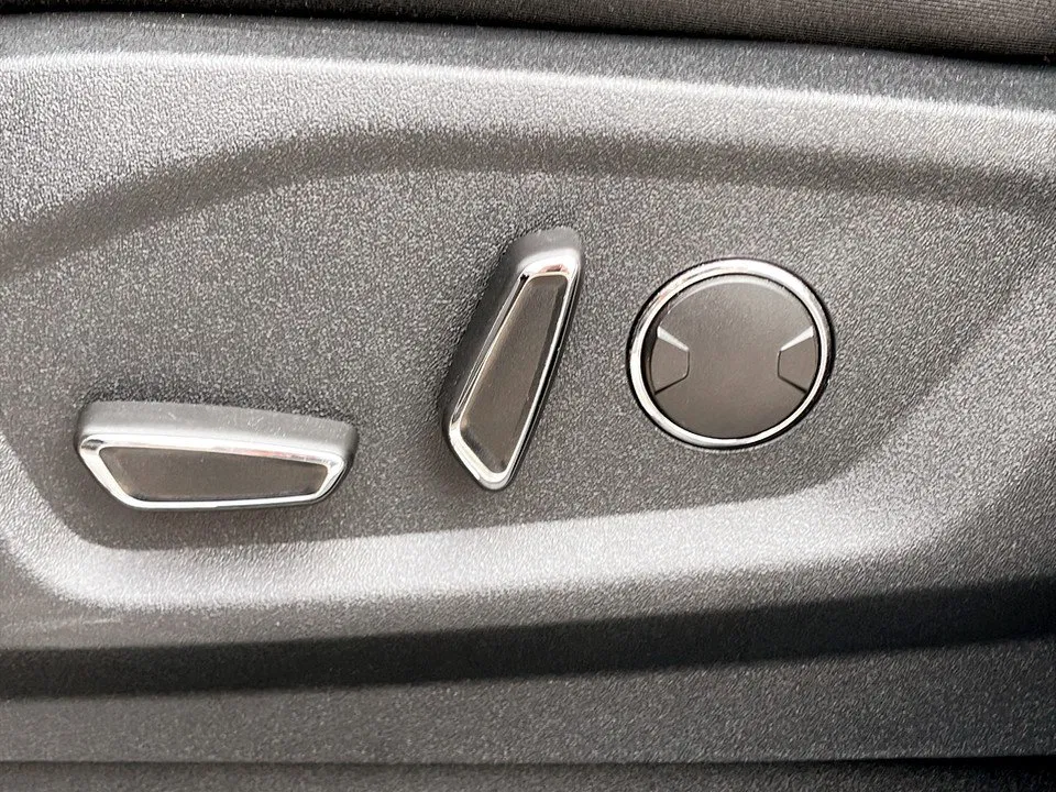 Ford S-MAX Titanium 2.0 EcoBlue SCR AWD Aut. | Bild 19 von 24