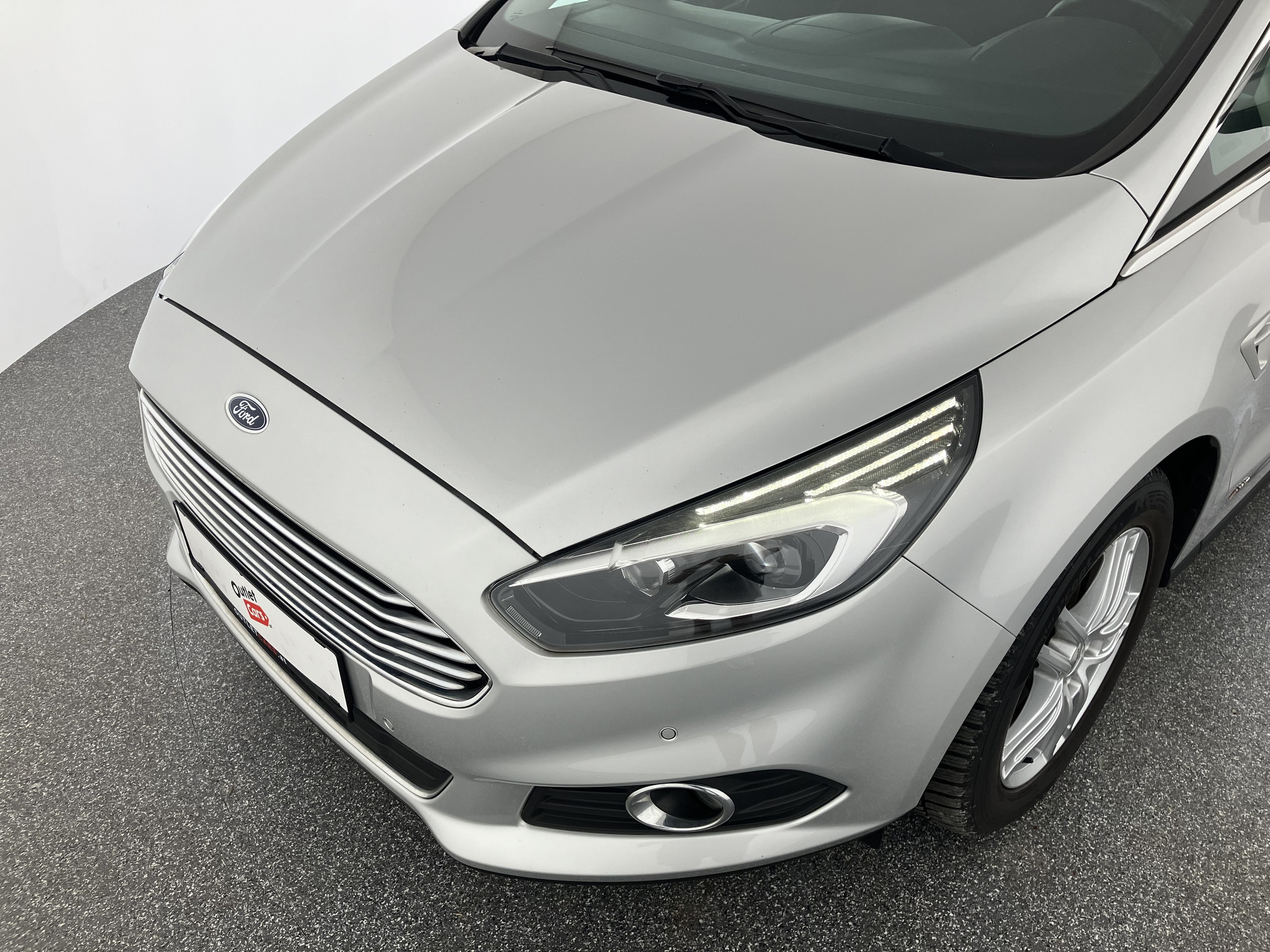 Ford S-MAX Titanium 2.0 EcoBlue SCR Aut. | Bild 22 von 31